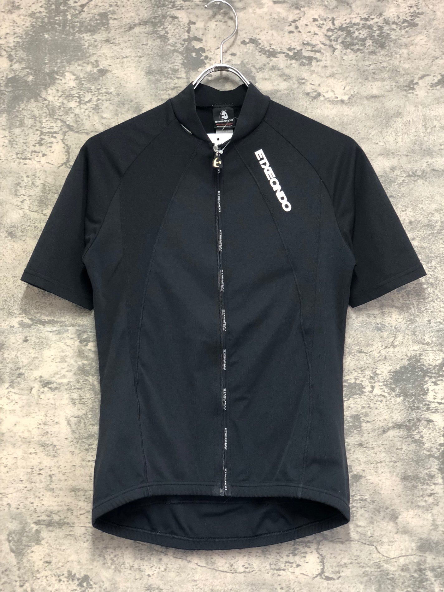 IX164 エチュオンド ETXEONDO 半袖 サイクルジャージ 黒 M