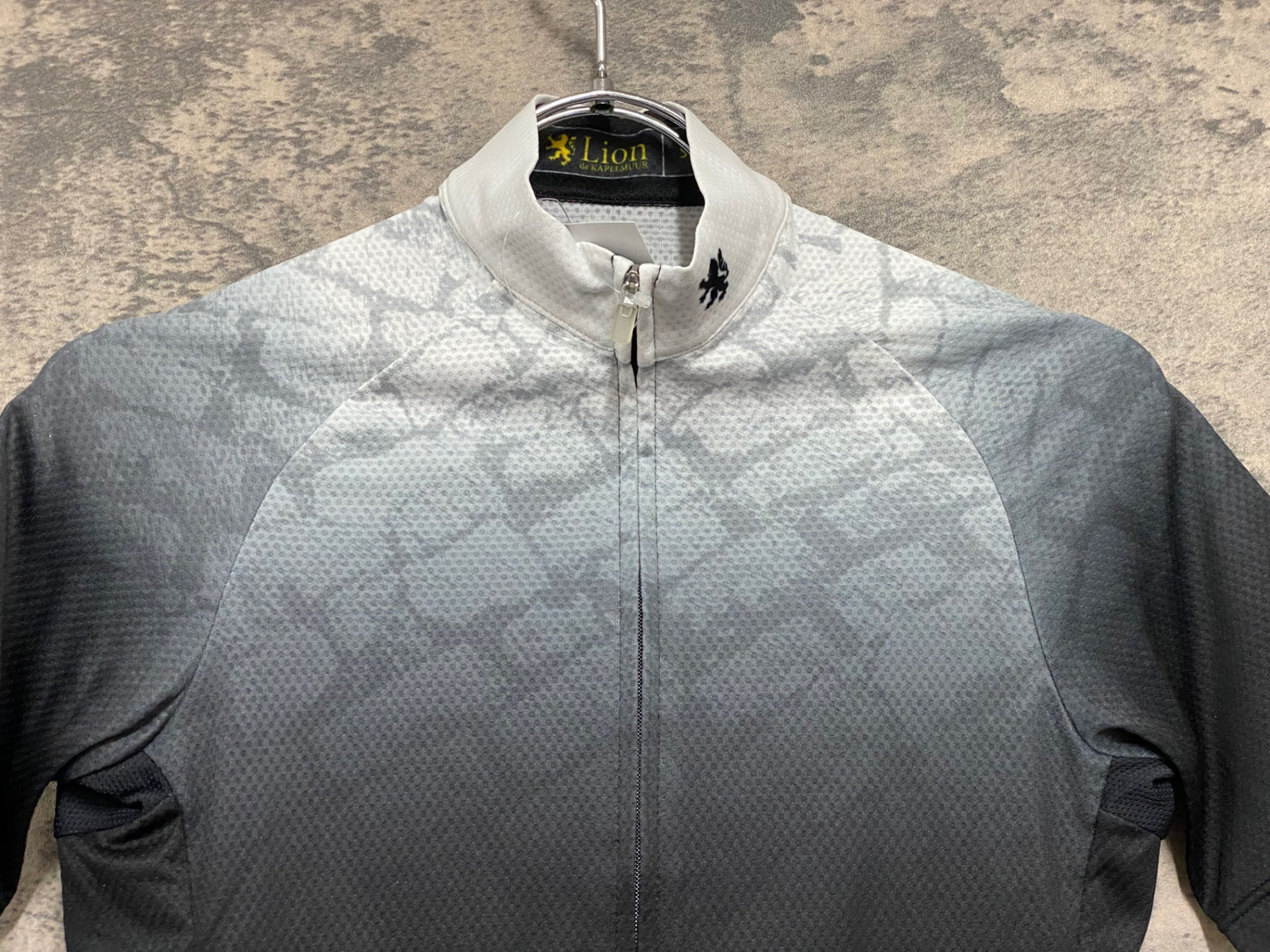 JB076 リオンドカペルミュール Lion de KAPELMUUR 半袖 サイクルジャージ 黒 白 S