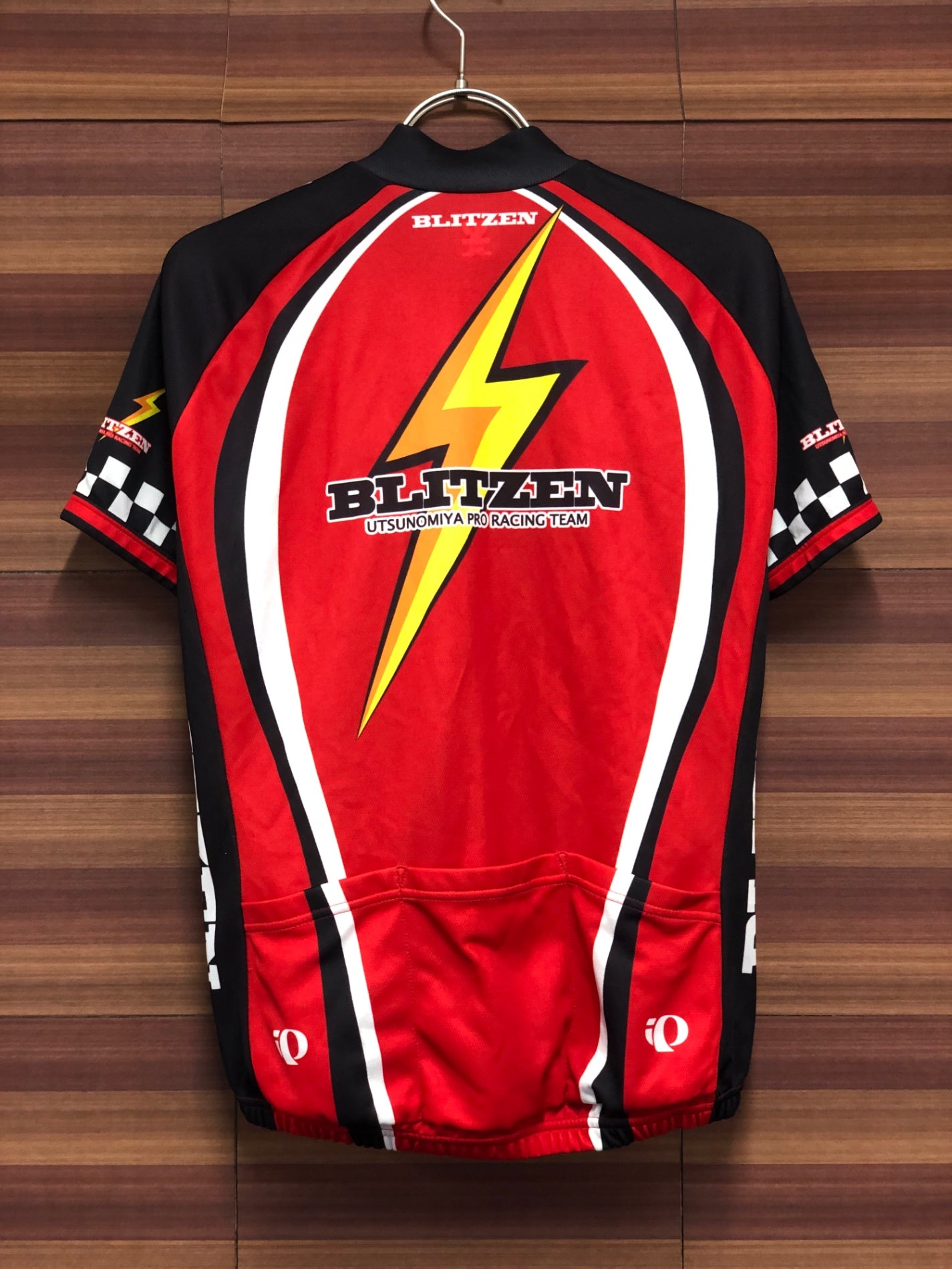 IS115 パールイズミ PEARL iZUMi 半袖 サイクルジャージ 黒 赤 S 宇都宮ブリッツェン