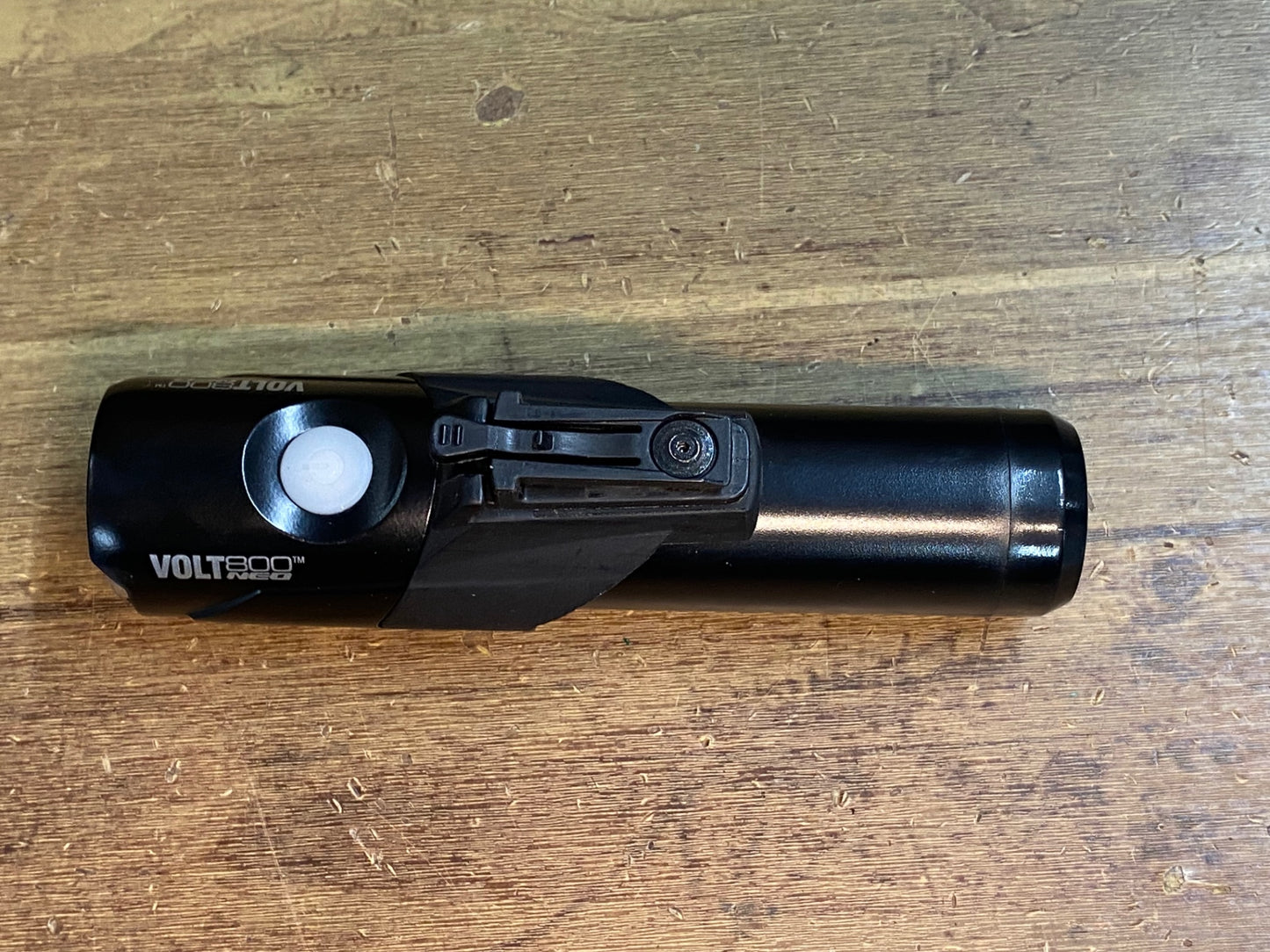 IV423 キャットアイ CATEYE ボルト VOLT800NEO フロントライト ※点灯確認済