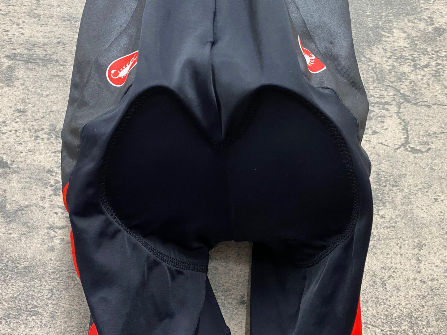 JB307 カステリ CASTELLI ビブショーツ 黒 白 L