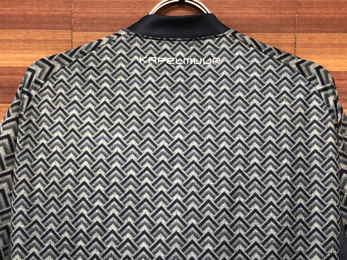 IO227 カペルミュール kapelmuur 半袖サイクルジャージ グレー紺 L