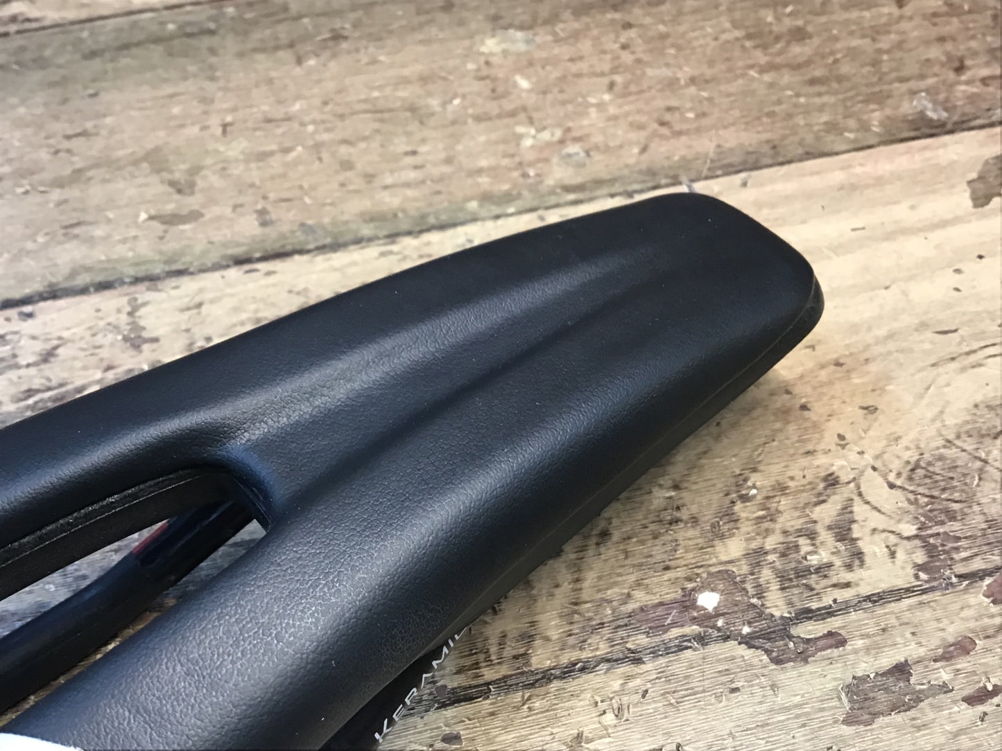 IA794 セッレイタリア Selle Italia SP-01 Kit Carbonio SUPERFLOW サドル Lサイズ カーボンレール