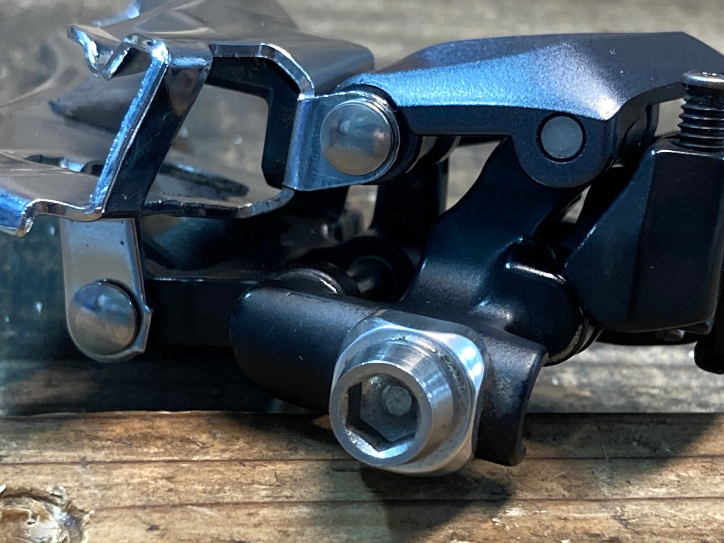 IO855 シマノ SHIMANO アルテグラ ULTEGRA FD-R8000 直付 フロントディレイラー 2s