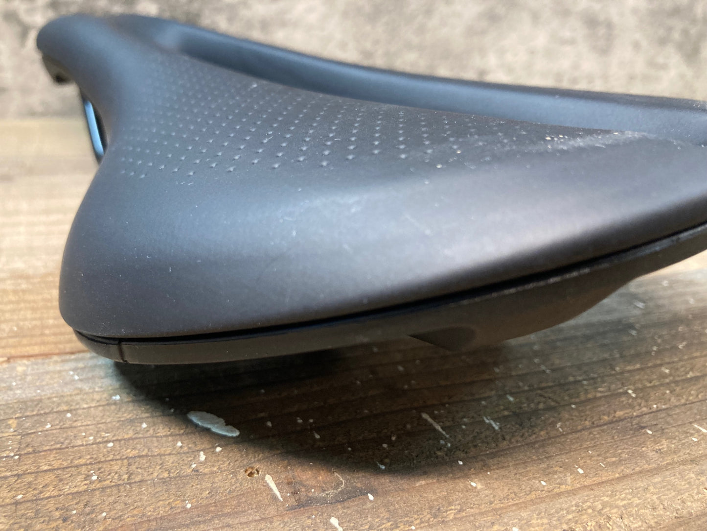 IO372 トレック TREK バースコンプ VERSE COMP サドル 黒 145mm