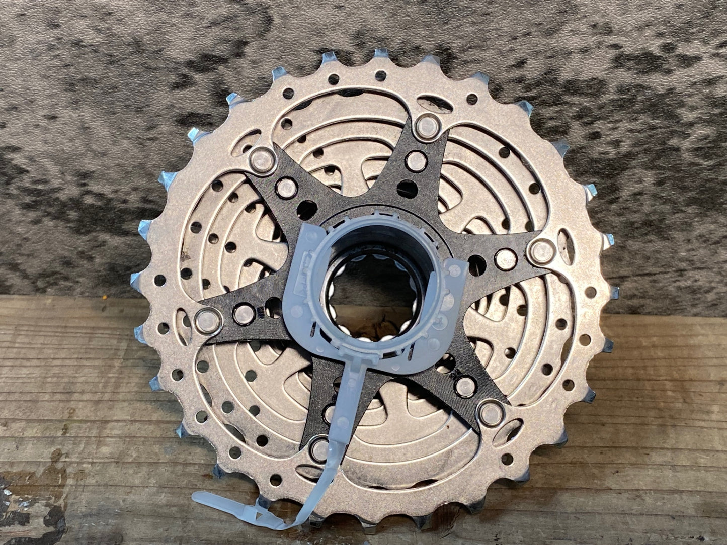 IW977 シマノ SHIMANO 105 CS-5800 スプロケット 11S 11-28T