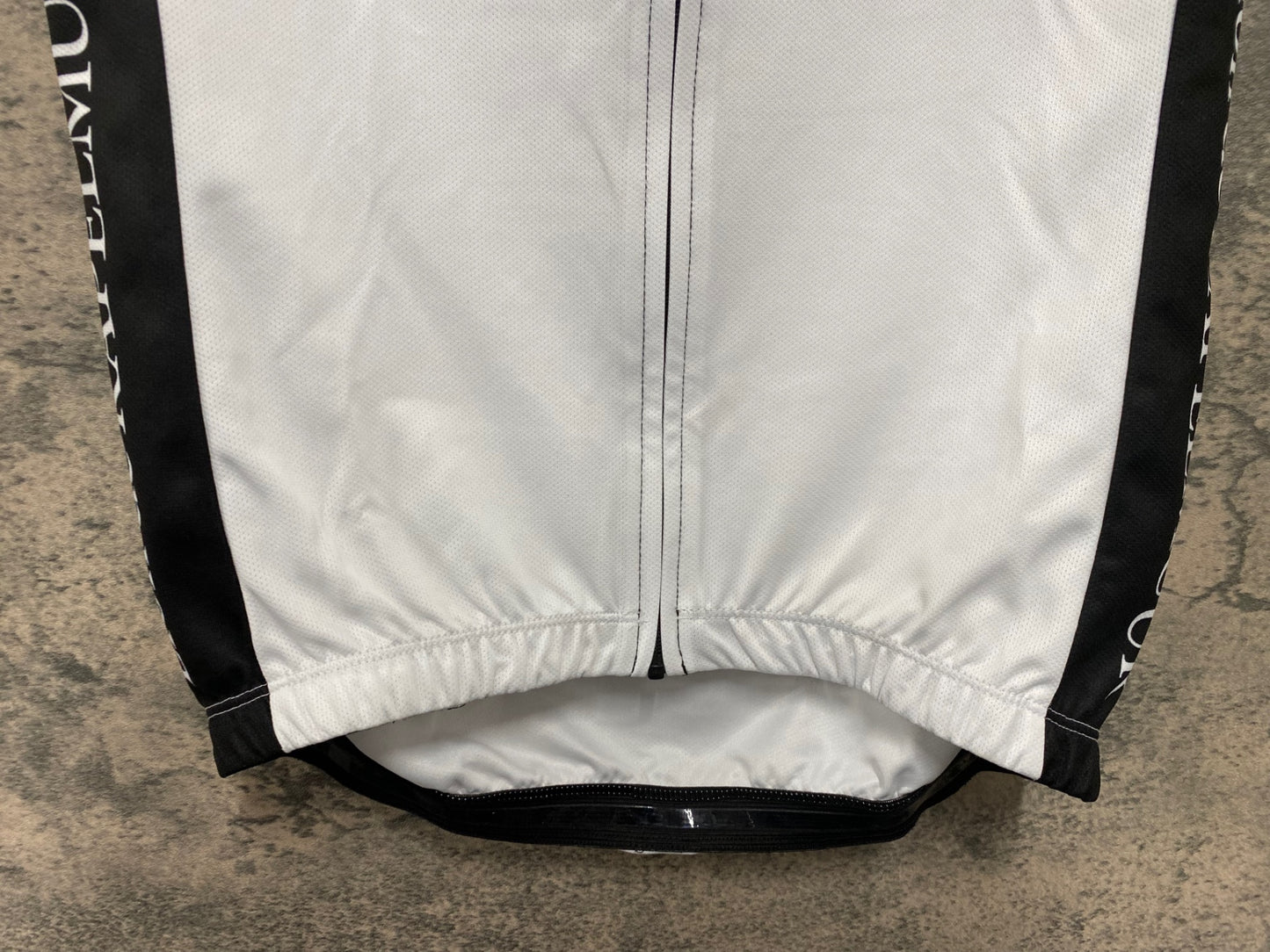 JB072 リオンドカペルミュール Lion de KAPELMUUR 半袖 サイクルジャージ 黒 白 S