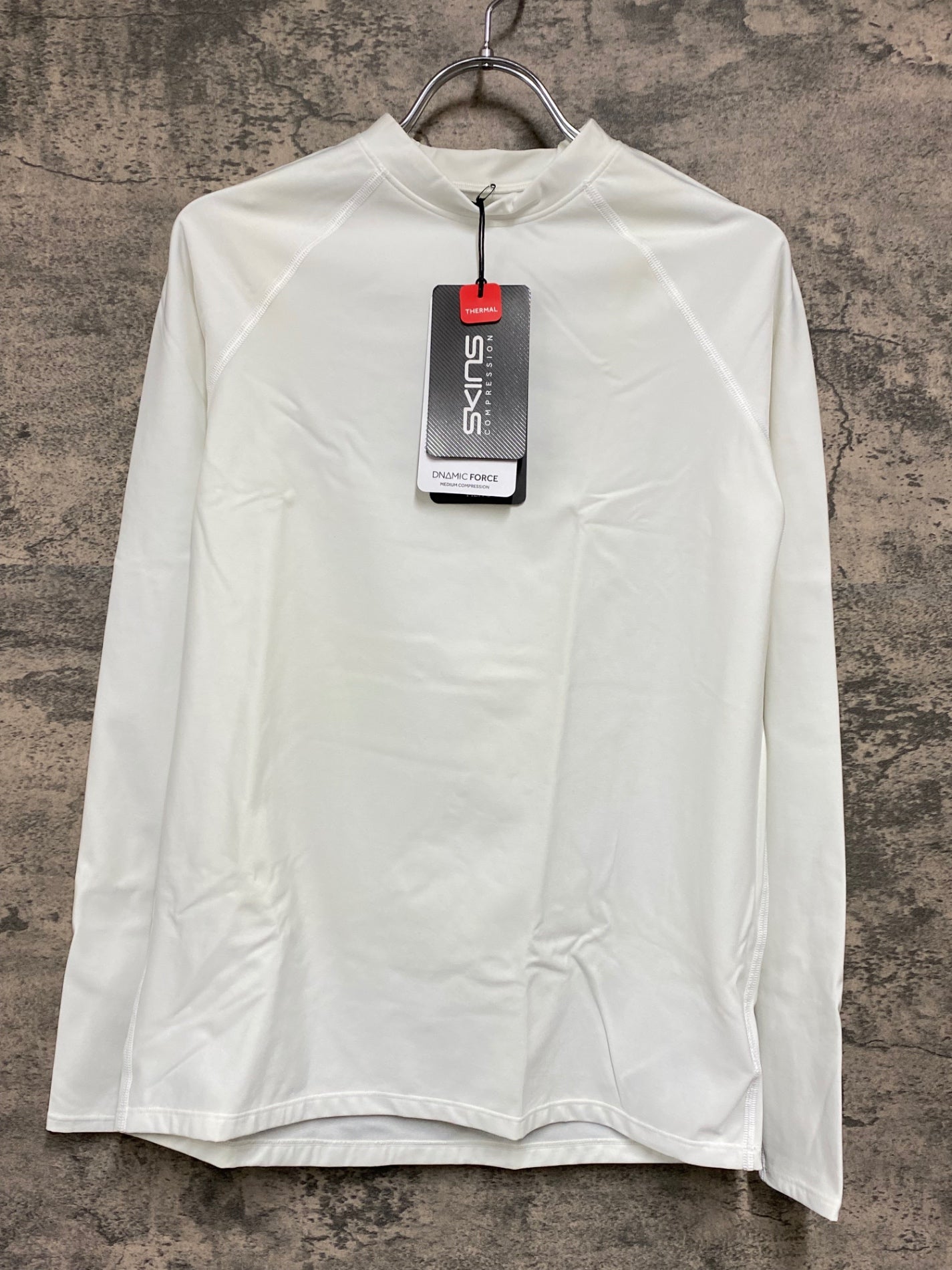 IW934 スキンズ SKINS DNAmic Force 長袖 ベースレイヤー M ホワイト 裏起毛
