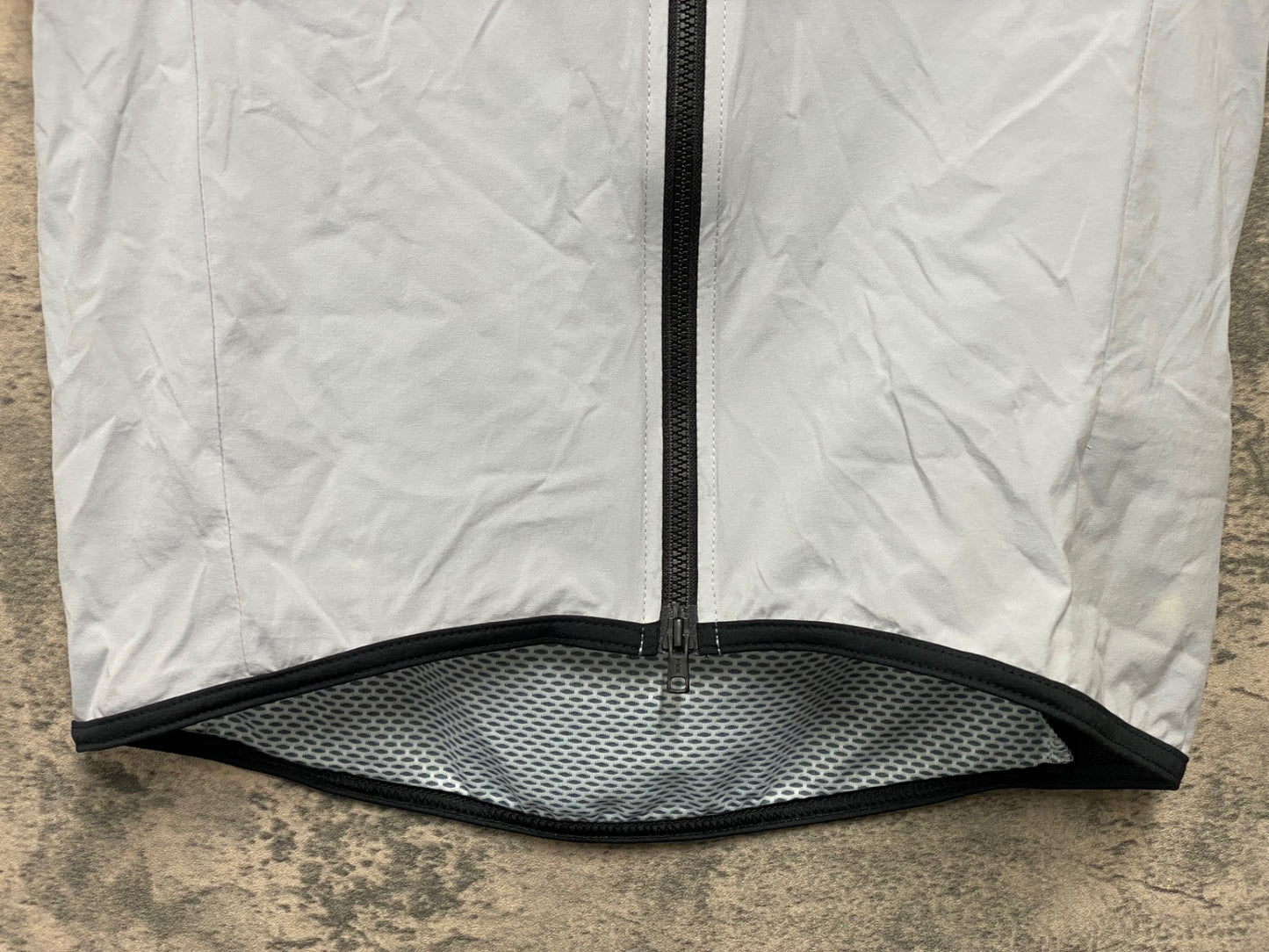 JB712 カペルミュール KAPELMUUR ベスト グレー アジアM