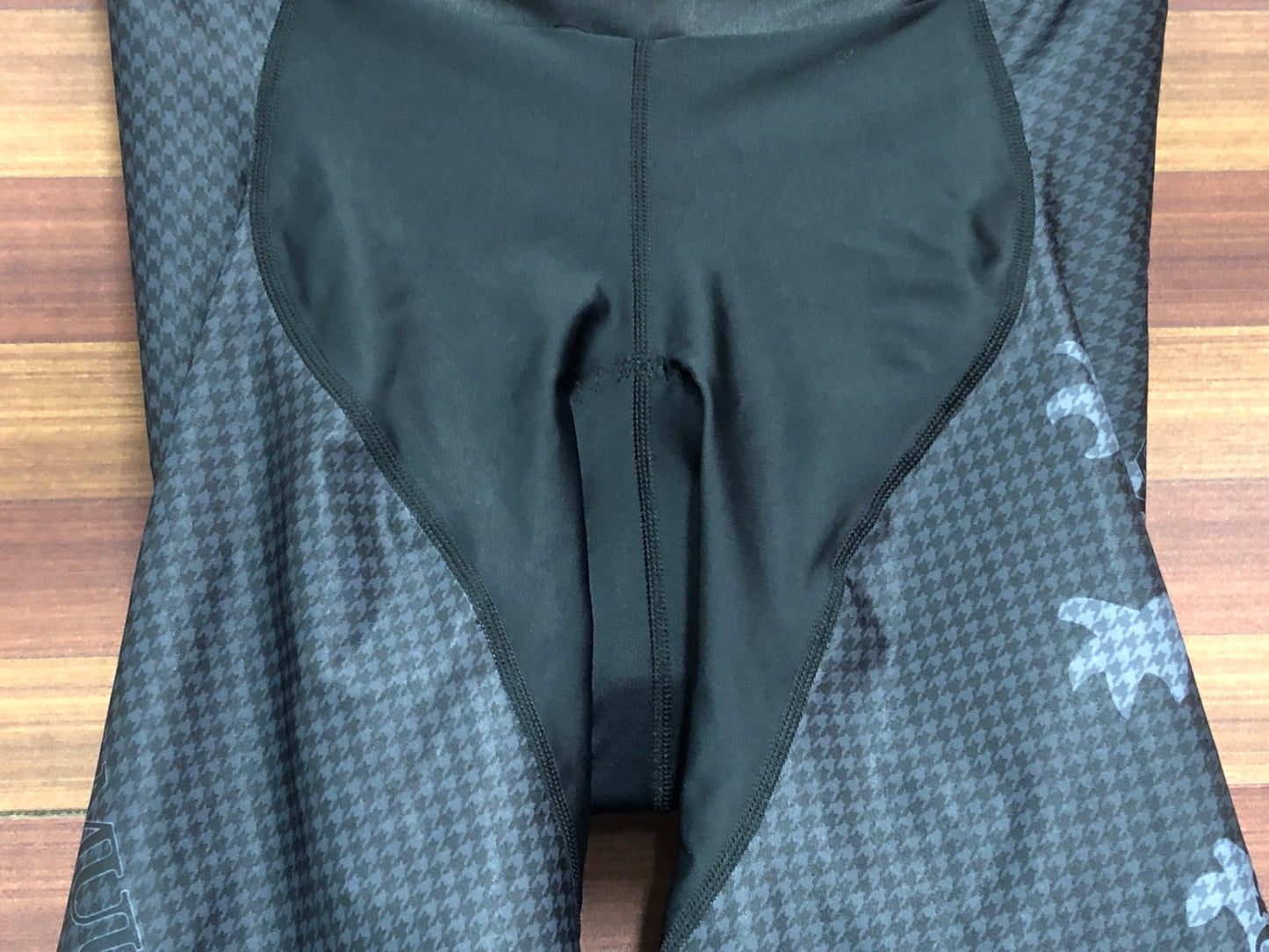 IQ839 リオンドカペルミュール Lion de KAPELMUUR レーサーパンツ 黒 L