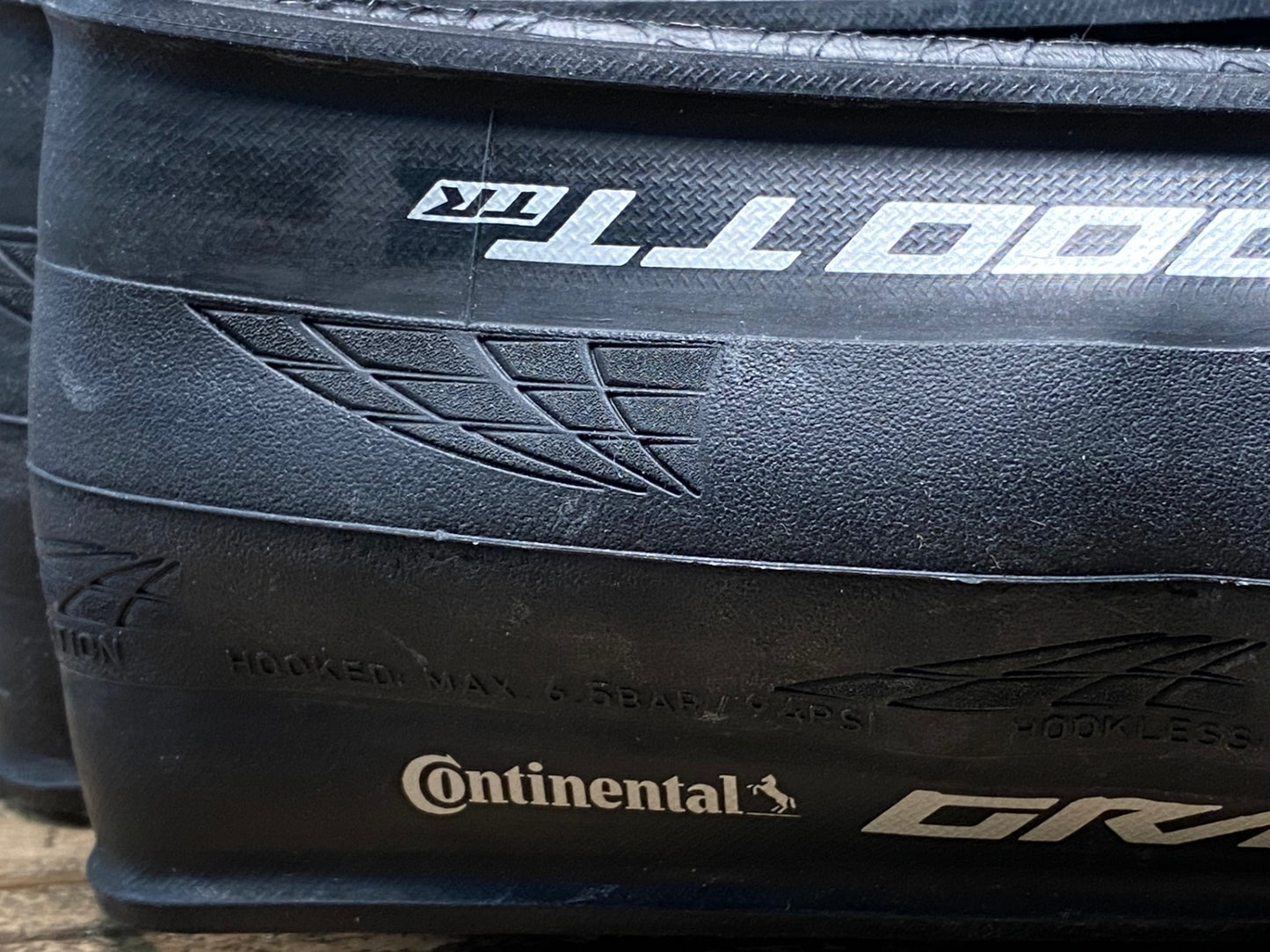 JA042 コンチネンタル Continental グランプリ GP5000 TT TR チューブレスタイヤ 700C×28mm