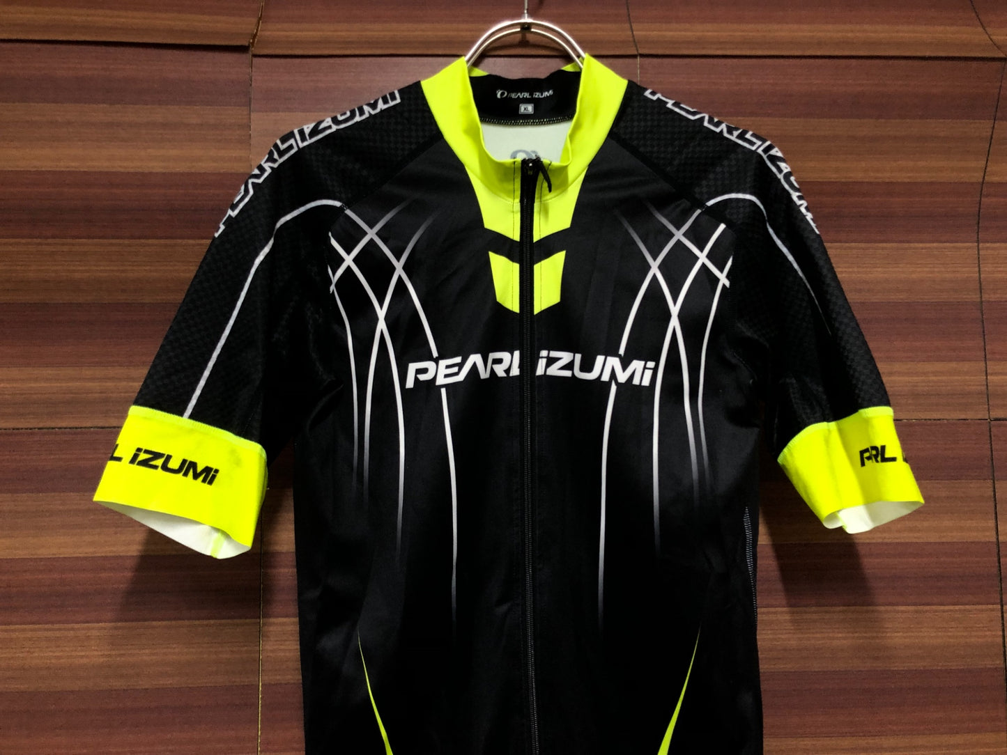 IT048 パールイズミ PEARL iZUMi 半袖 サイクルジャージ 黒 黄 XL