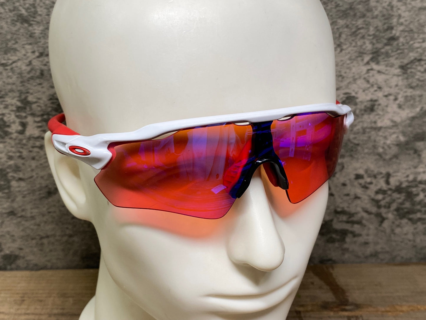 IW713 オークリー OAKLEY レーダーイーブイパス RADAR EV PATH サングラス アイウェア PRIZMレンズ 白 ケース付属 ※レンズに傷有り