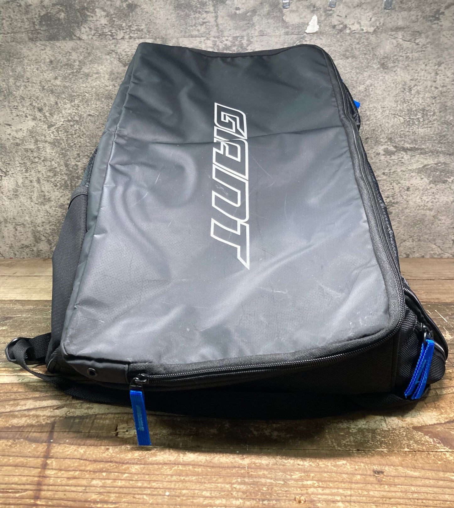 IR579 ジャイアント GIANT SHADOW GEAR BAG バックパック 黒