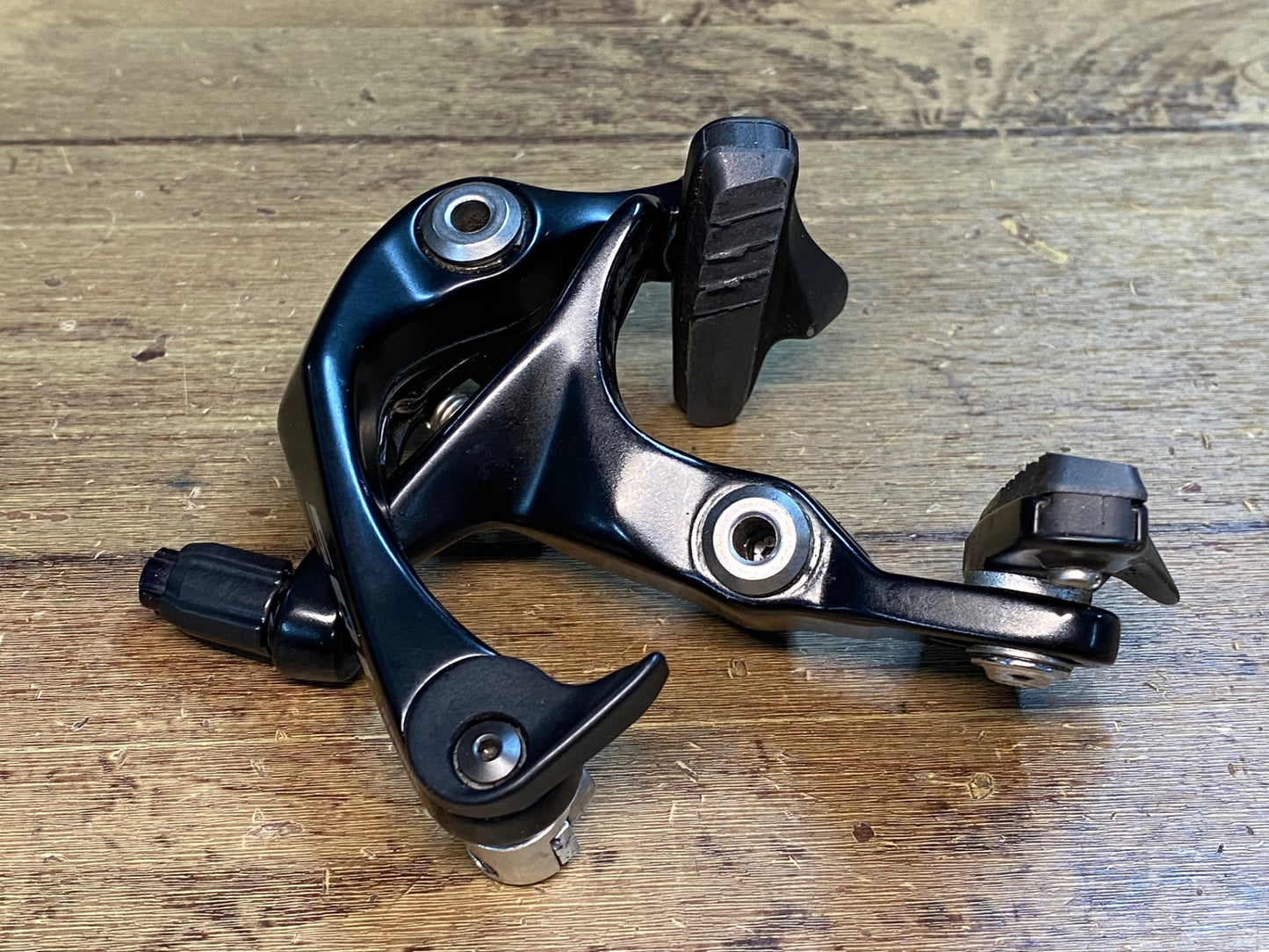 IN627 シマノ SHIMANO 105 BR-R7010RS ダイレクトマウント キャリパーブレーキ リアのみ