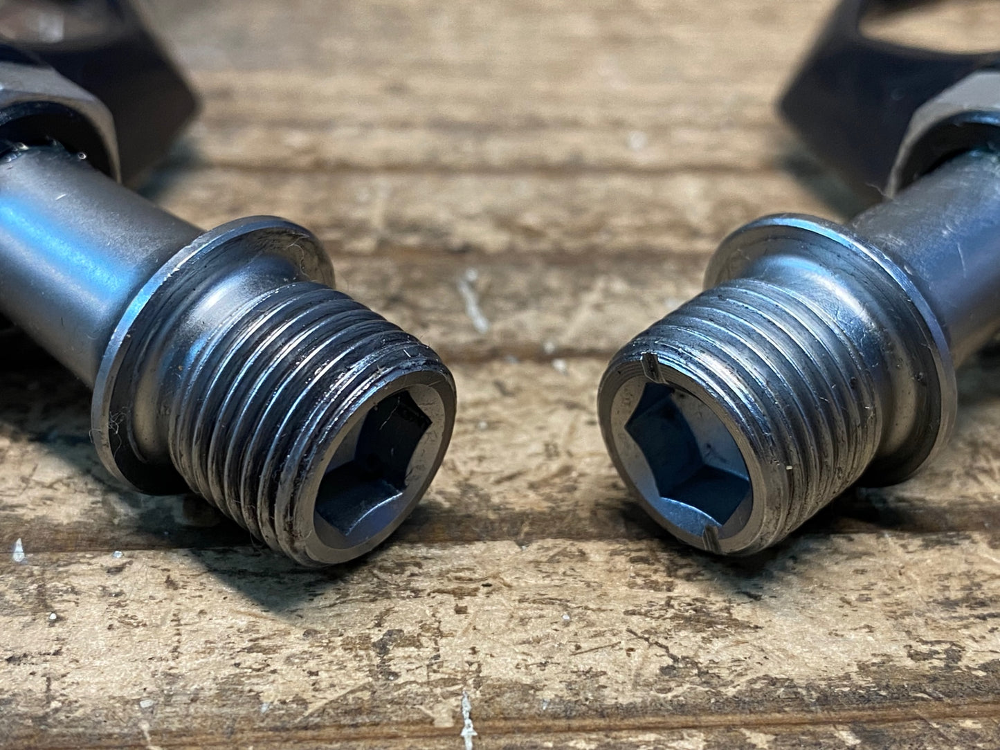 IV752 シマノ SHIMANO PD-ES600 ビンディングぺダル SPD