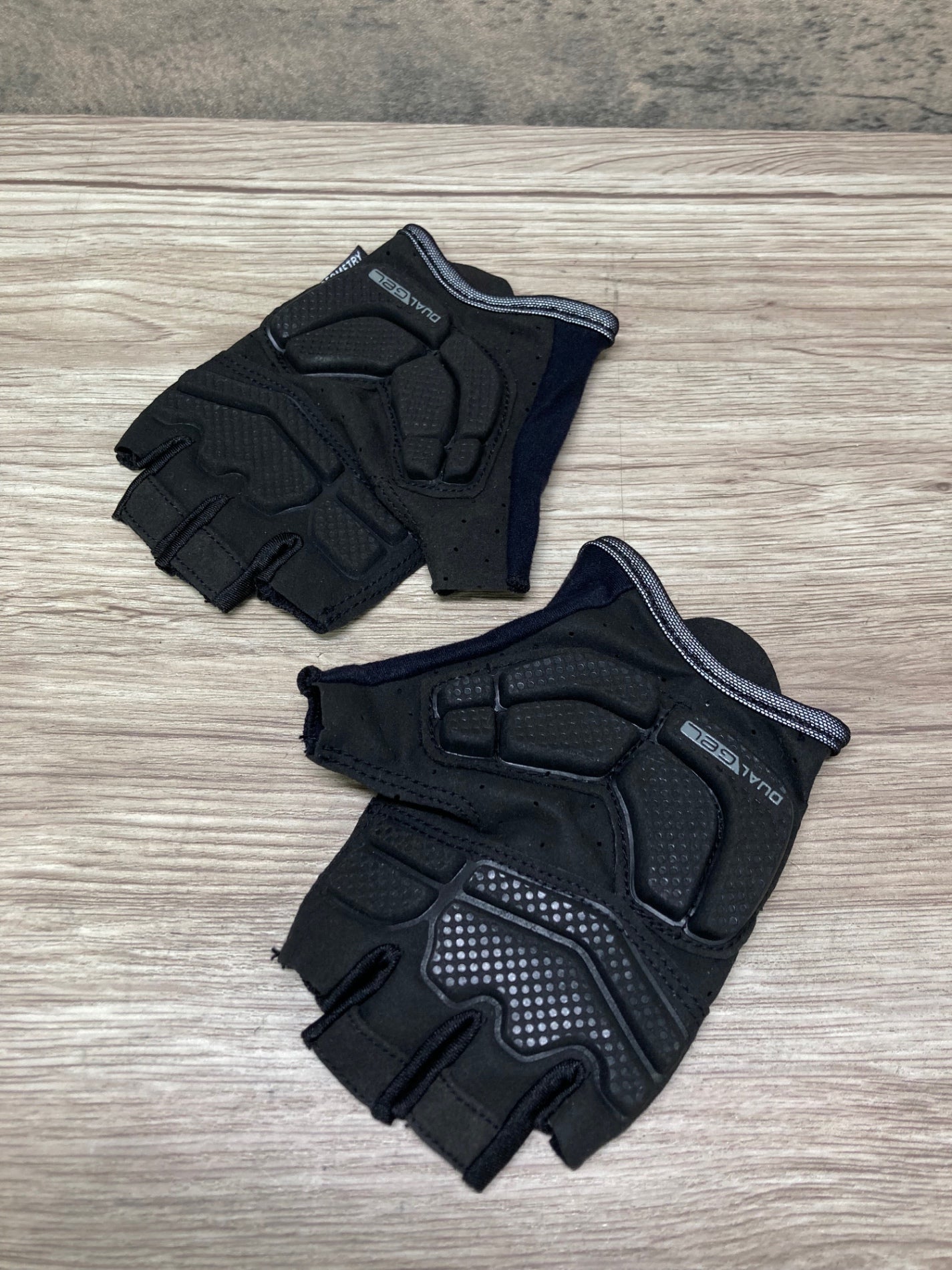 JA754 スペシャライズド SPECIALIZED 指切 グローブ 黒 S