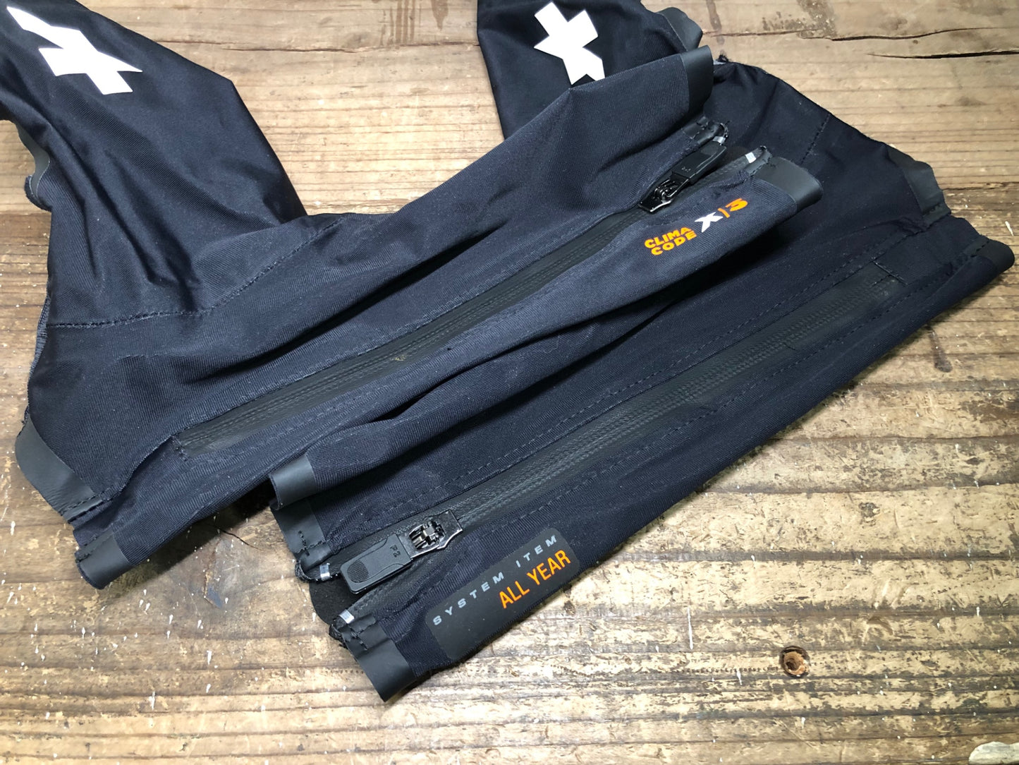 IZ626 アソス assos ALL YEAR シューズカバー 黒 Ⅰ 40-43