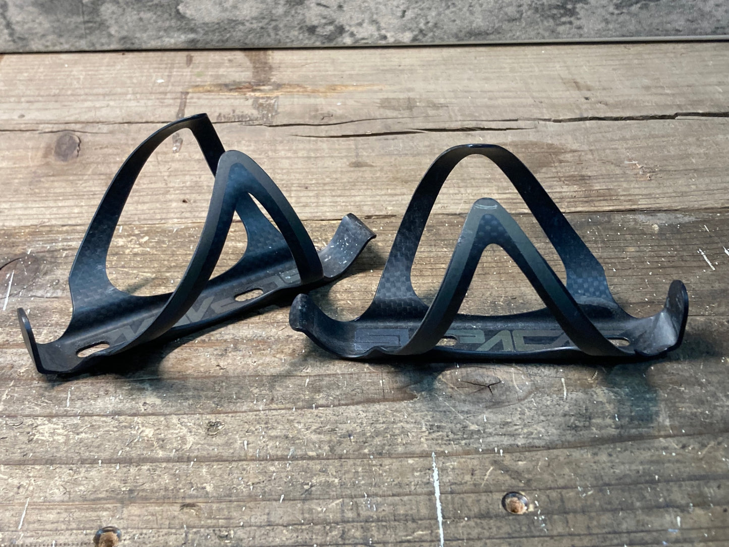 IQ897 スパカズ SUPACAZ カーボン ボトルケージ 2個セット