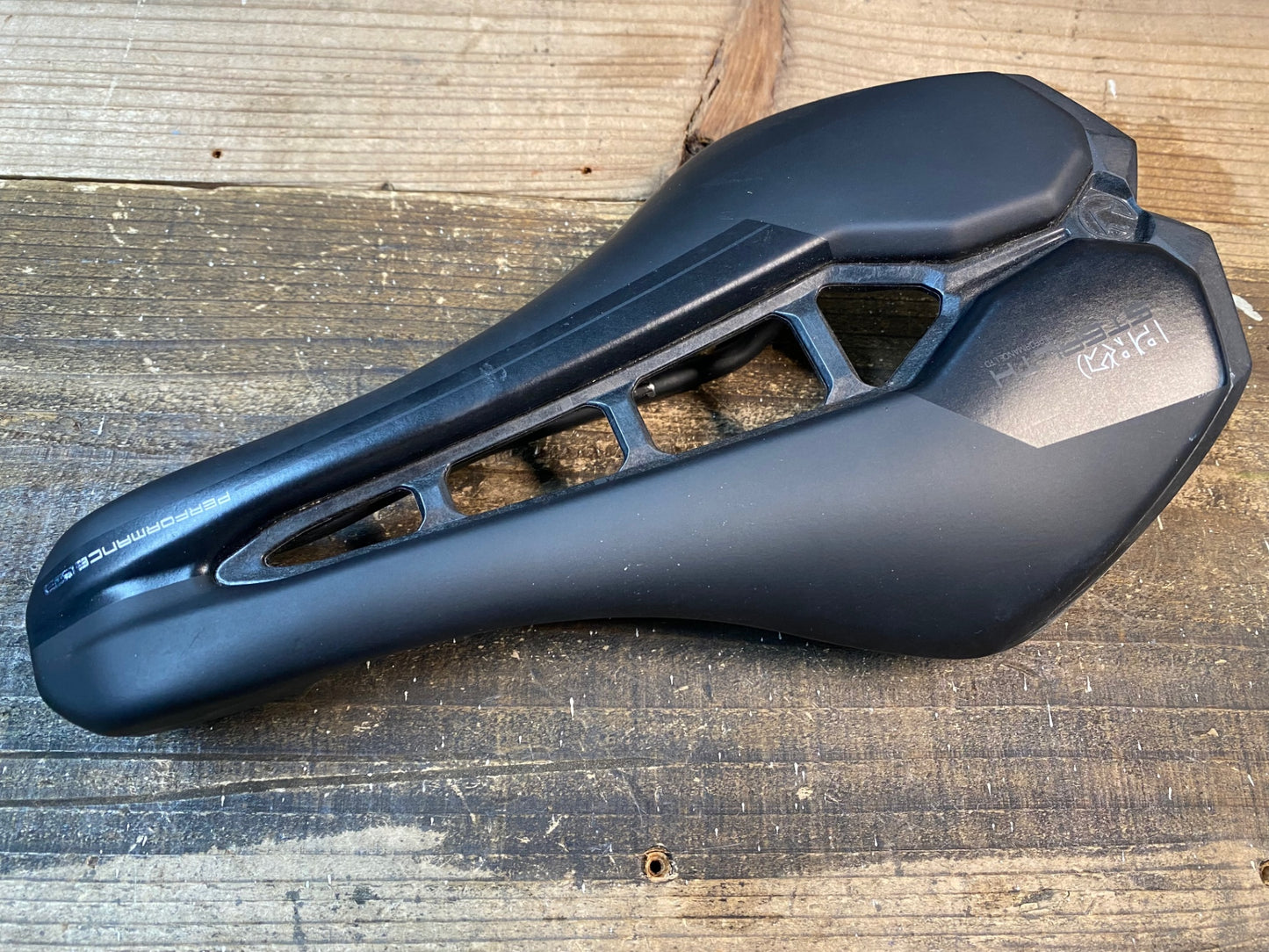 IS572 シマノプロ SHIMANO PRO ステルス Stealth サドル ステンレスレール 実測143mm