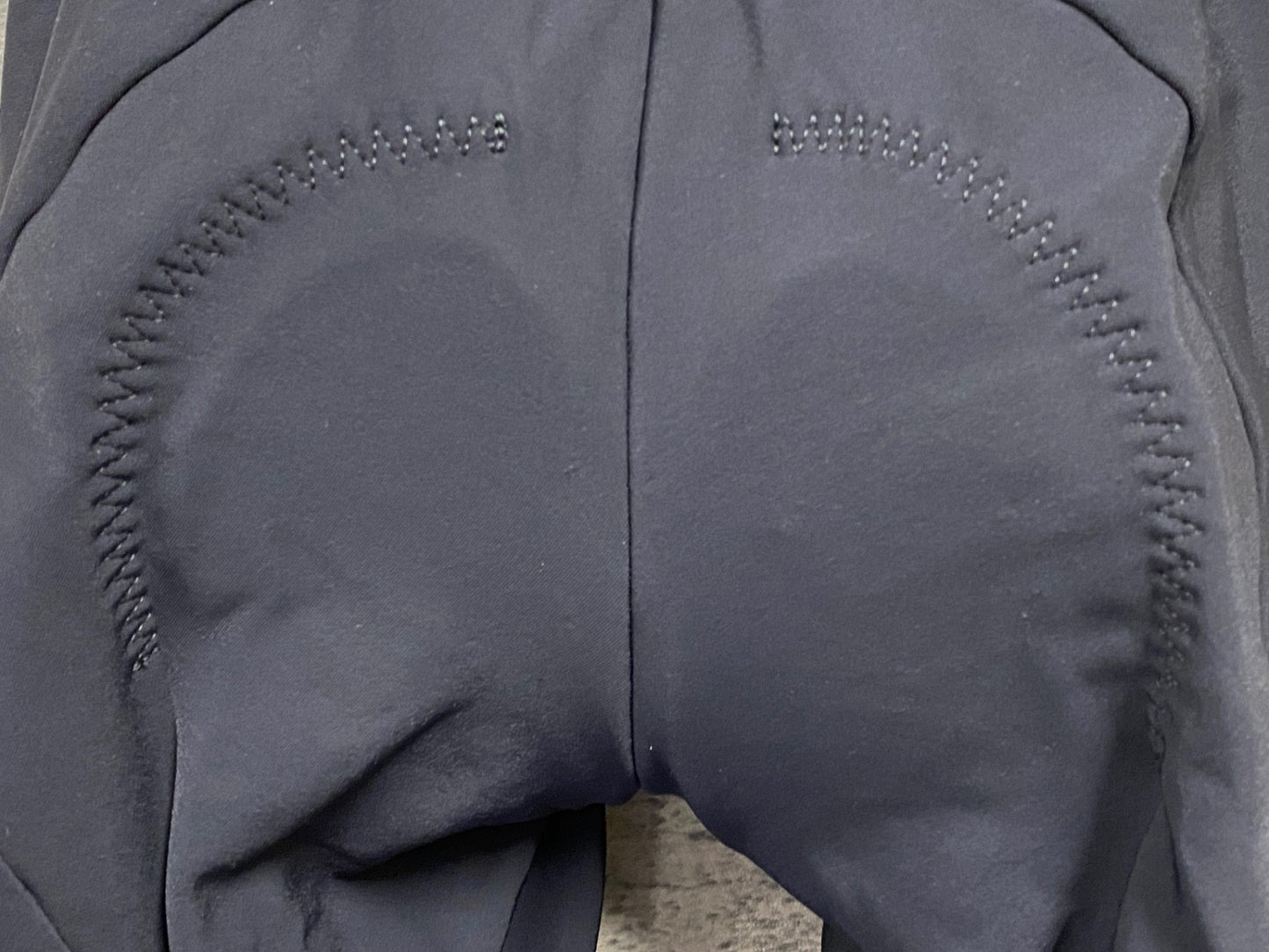 IY685 アソス assos MILLE ビブタイツ 黒 M