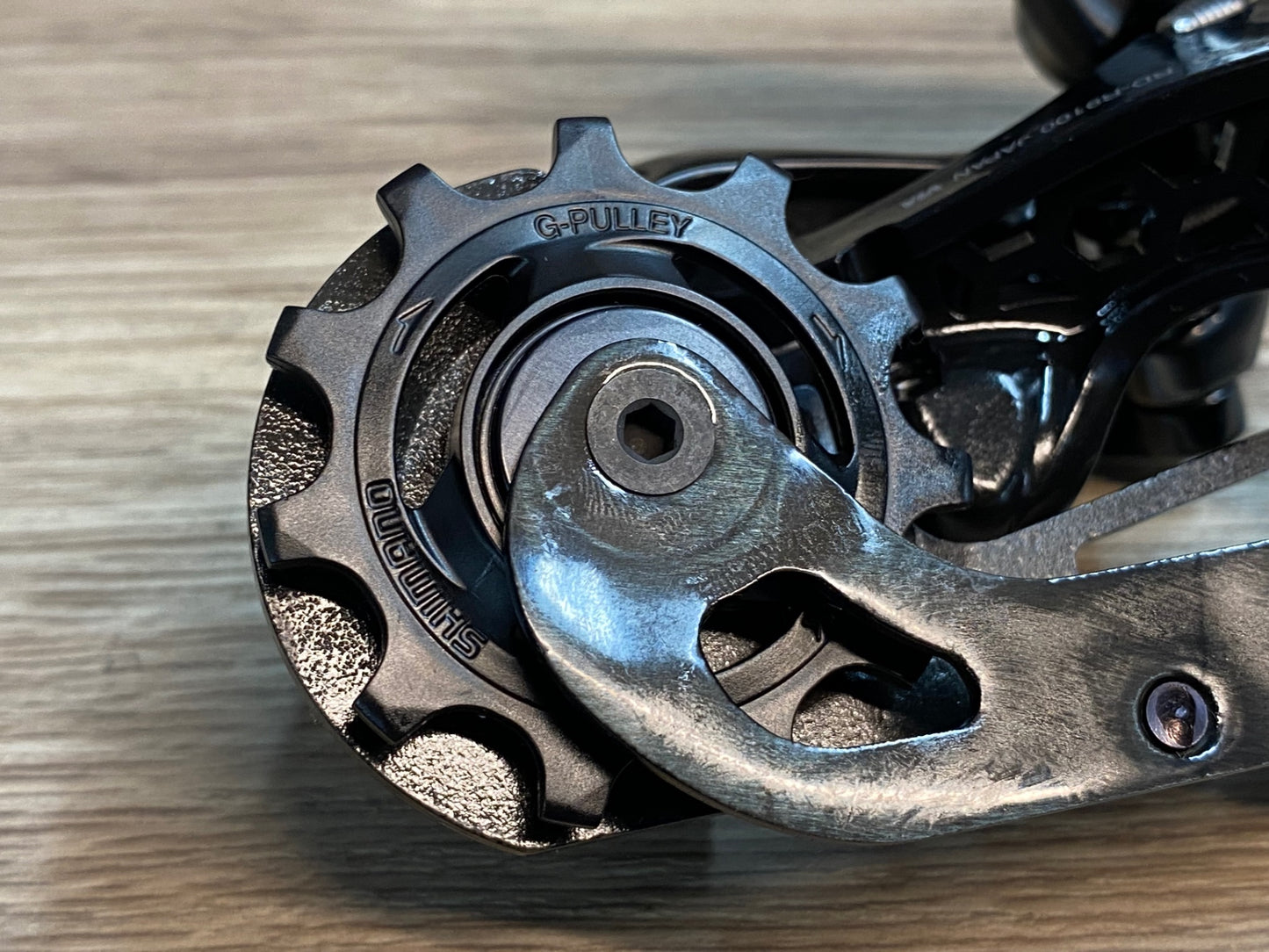 IW612 シマノ SHIMANO デュラエース DURA-ACE RD-R9100 リアディレイラー 11S 未使用品