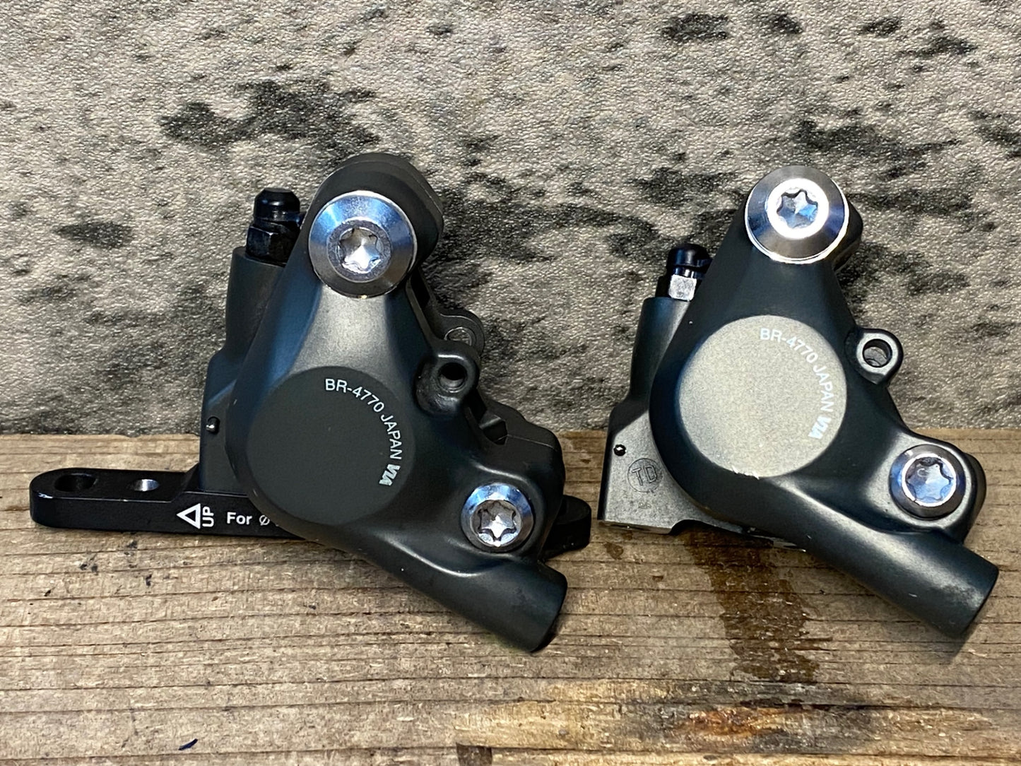 IR014 シマノ SHIMANO ティアグラ TIAGRA BR-4770 油圧 ディスク ブレーキ キャリパー 前後セット