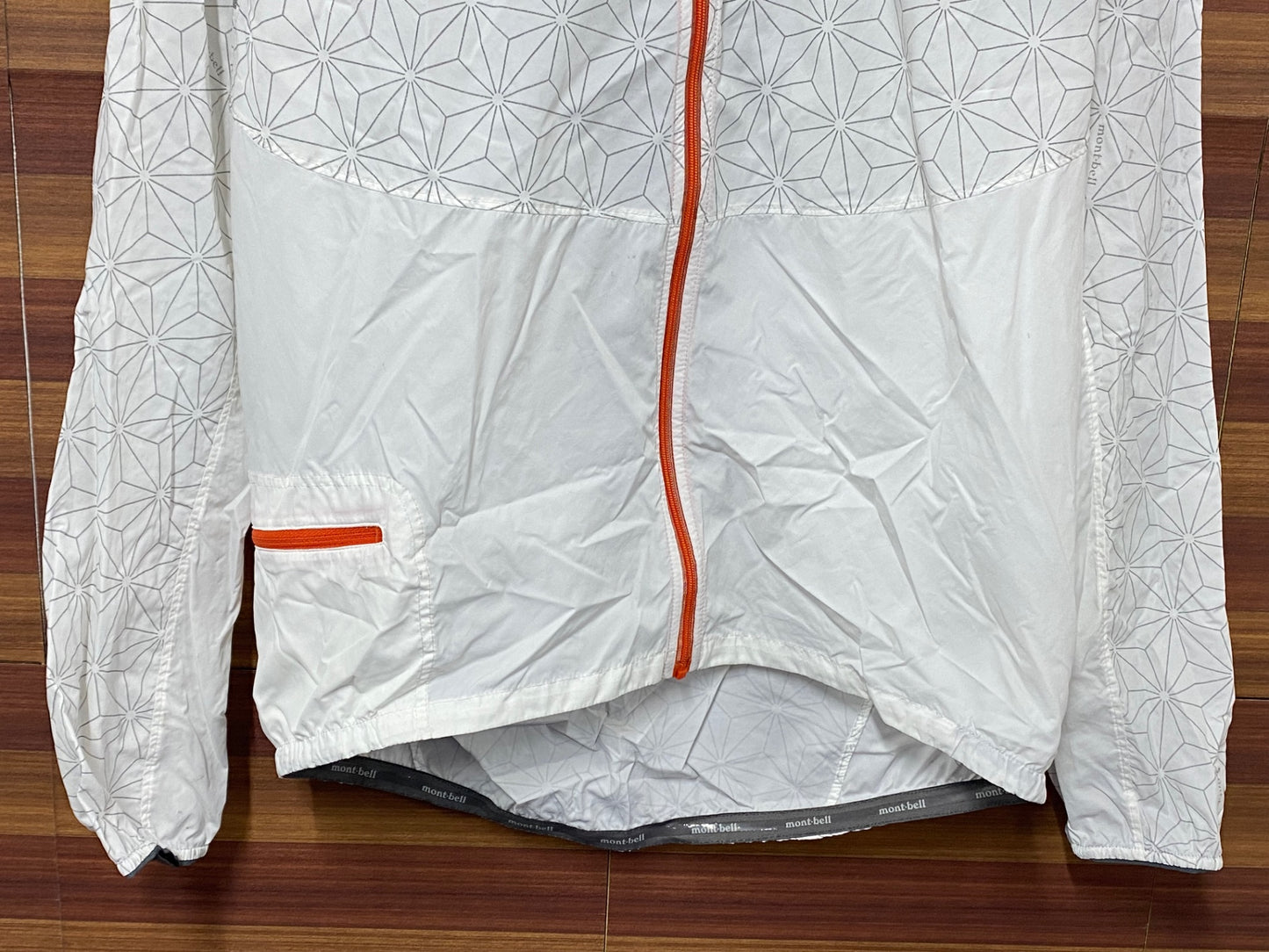 IT616 モンベル mont bell 長袖ウィンドブレーカー 白 M