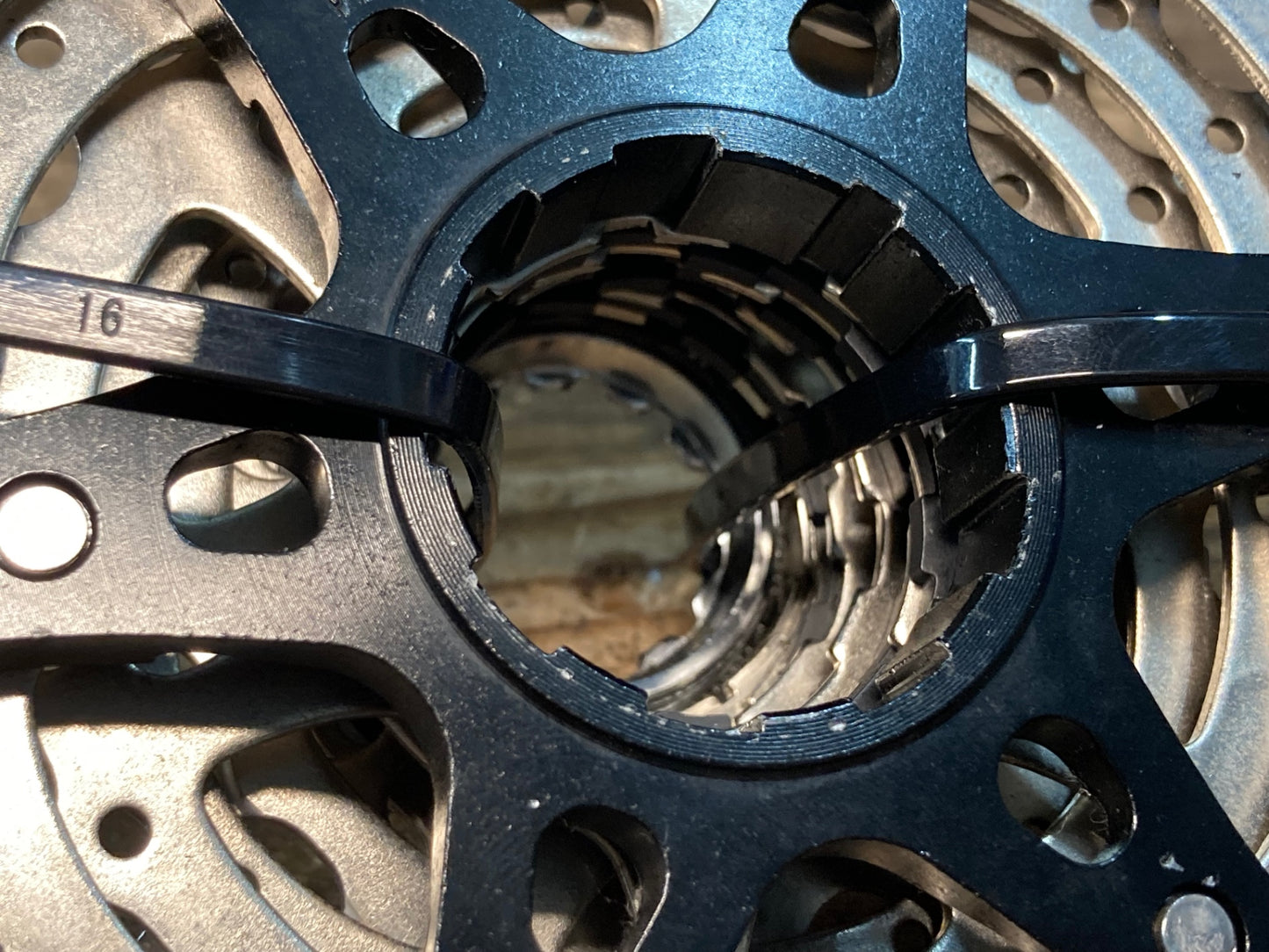 IU362 シマノ SHIMANO 105 CS-5800 スプロケット 11S 11-32T