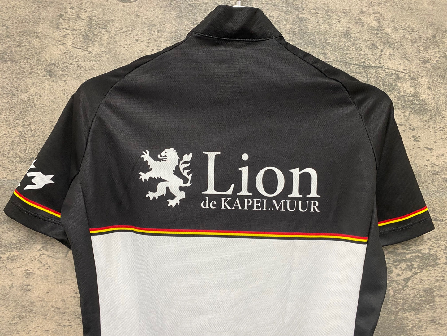 JB072 リオンドカペルミュール Lion de KAPELMUUR 半袖 サイクルジャージ 黒 白 S