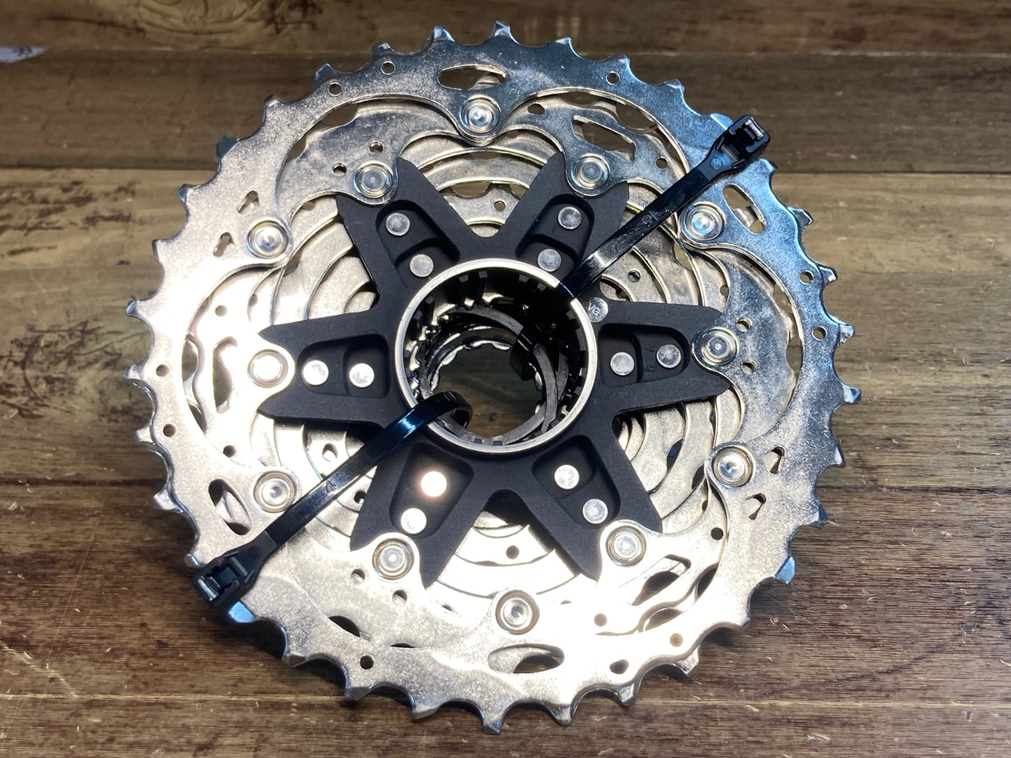 IE586 シマノ SHIMANO 105 CS-R7101 スプロケット 11-34T 12S