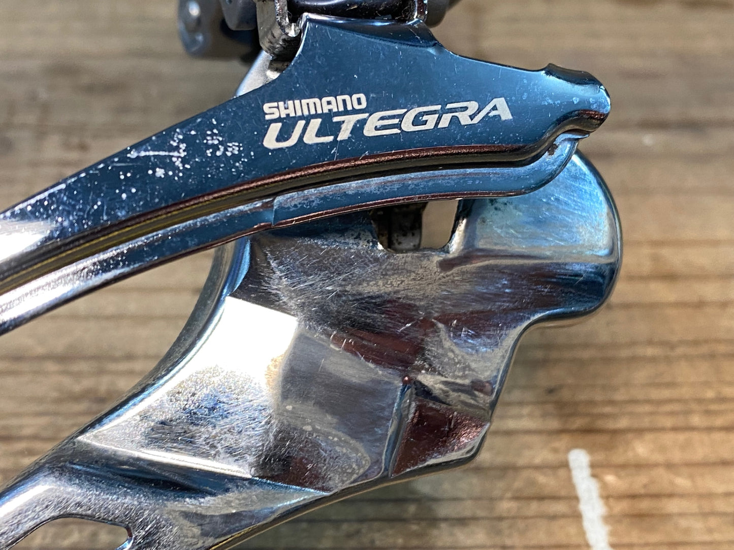 IY652 シマノ SHIMANO アルテグラ ULTEGRA FD-6703 フロントディレイラー バンドΦ31.8 3s