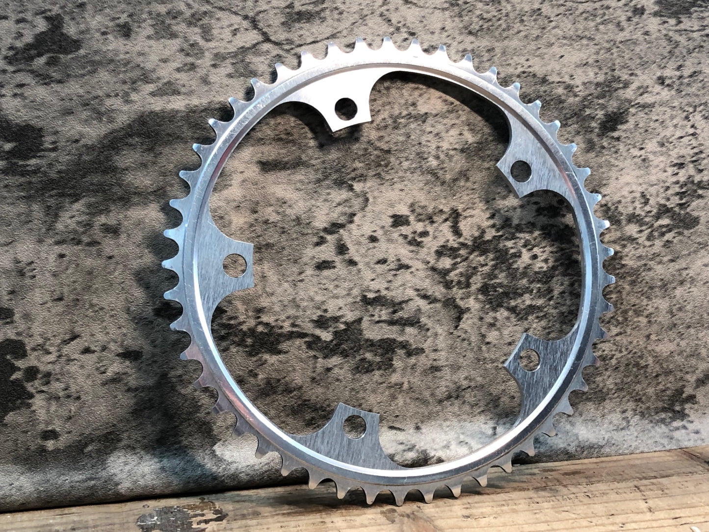 IP841 シマノ SHIMANO デュラエース DURA-ACE NJS チェーンリング 49T PCD144 トラック