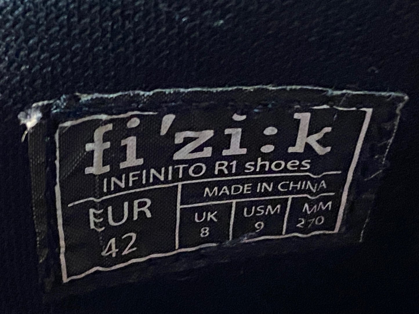 JB328 フィジーク fizik INFINITO R1 Shoes ビンディングシューズ 黒 EU42 3穴