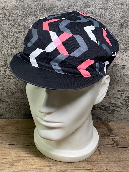 IS730 ラファ Rapha サイクルキャップ 黒 白 ピンク フリーサイズ