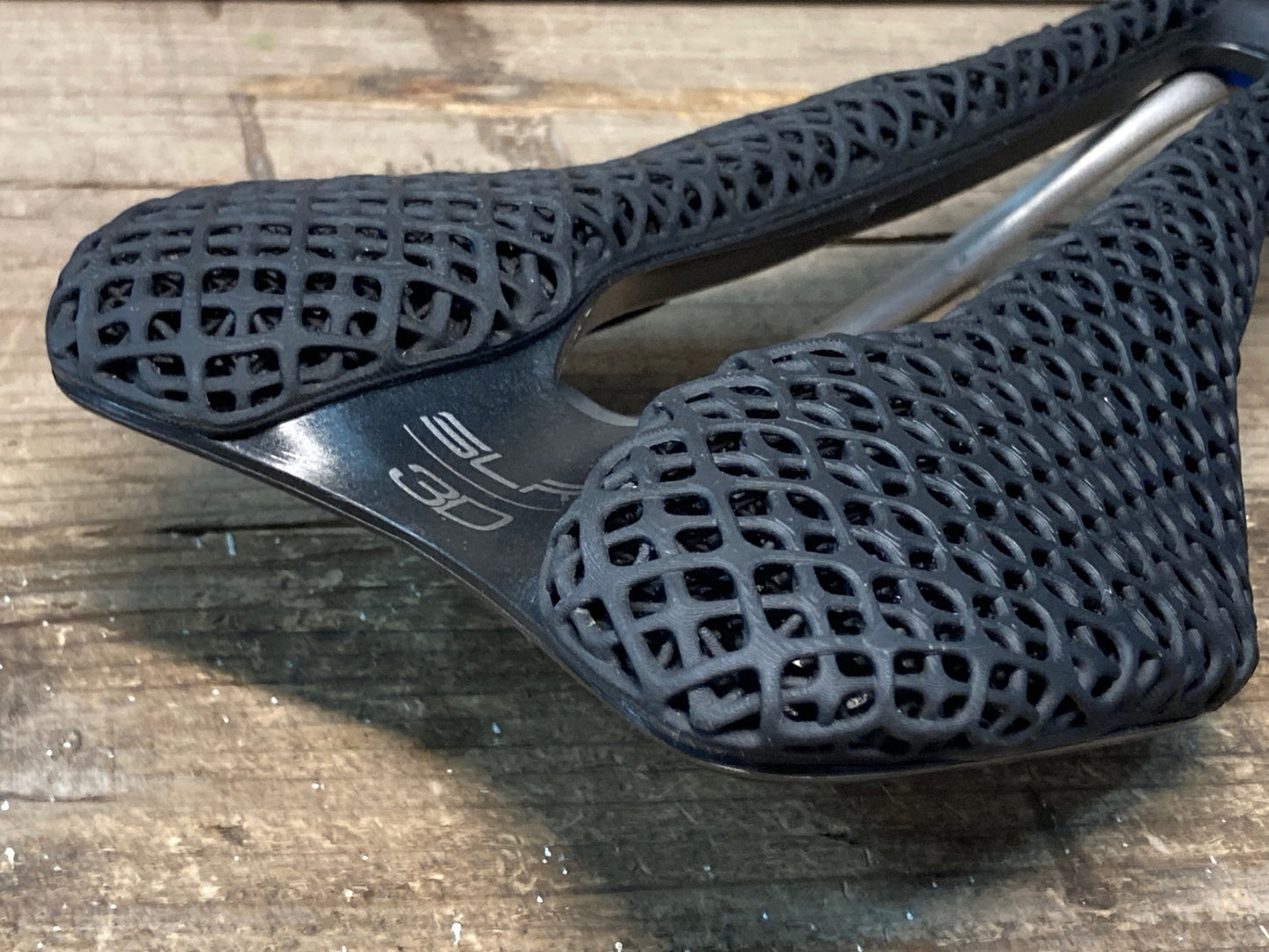 IR709 セライタリア selle italia SLR BOOST 3D サドル 黒 130 Ti316レール