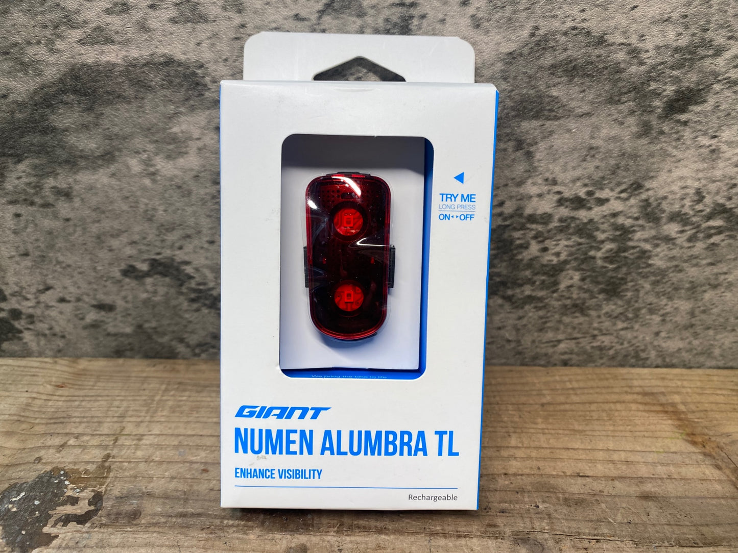 IV764 ジャイアント GIANT NUMEN ALUMBRA TL テールライト