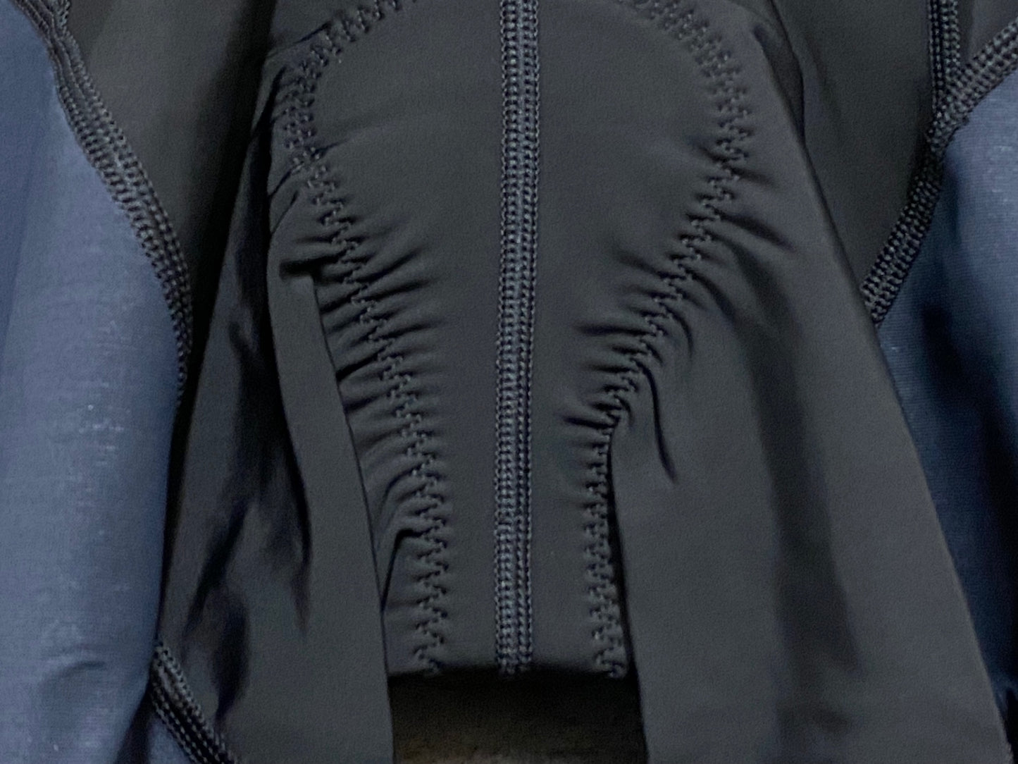 IW955 スキンズ SKINS DNAmic トライアスロン スキンスーツ S ブラック フロントジップ