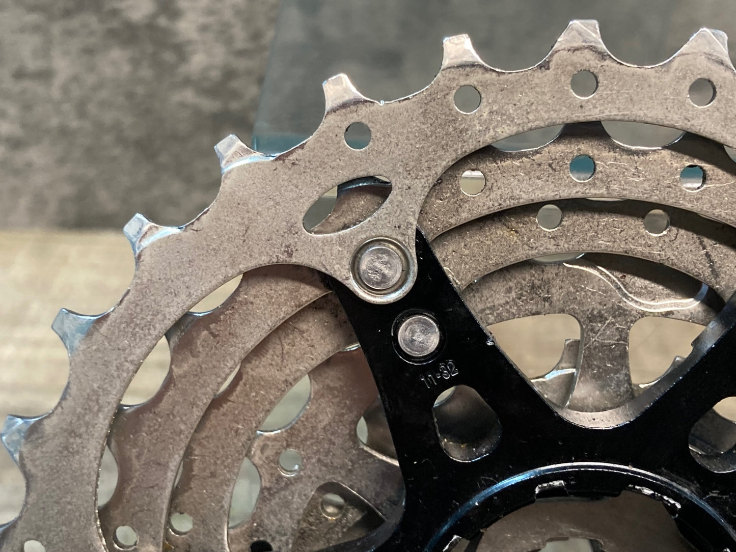 JB598 シマノ Shimano 105 CS-5800 スプロケット 11-32T 11s