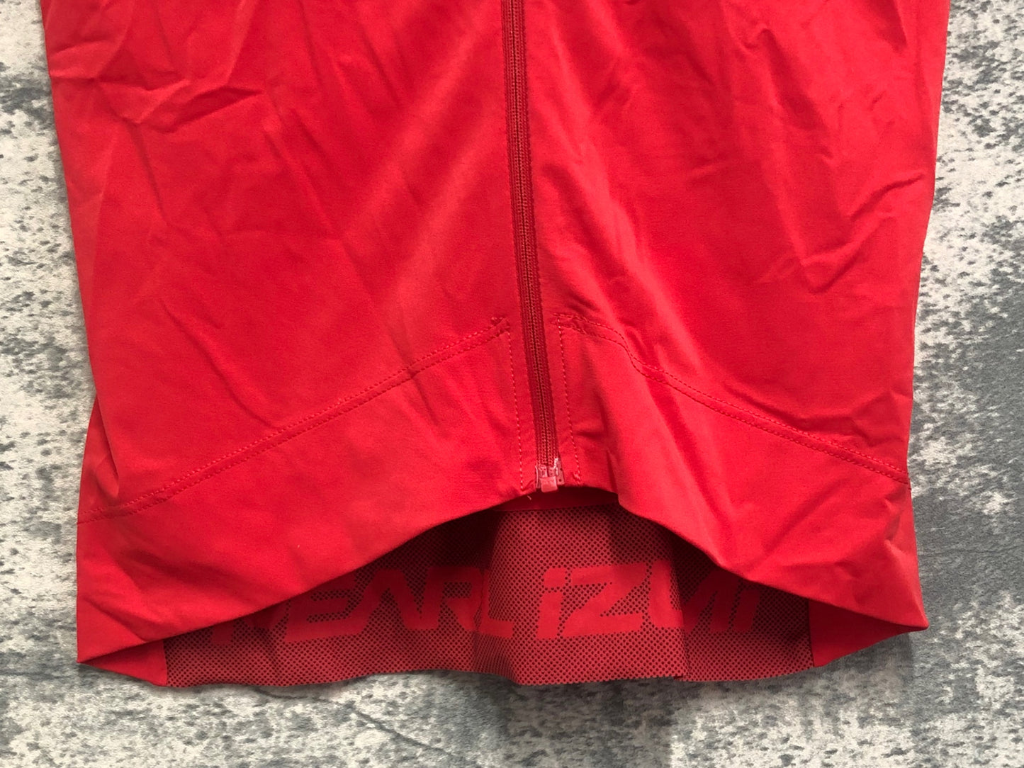 IV552 パールイズミ PEARL iZUMi 半袖 サイクルジャージ 赤 M
