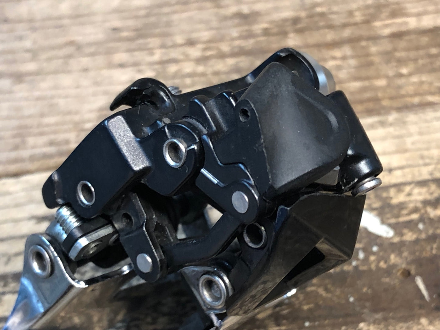 IZ782 シマノ SHIMANO 105 FD-R7000 フロントディレイラー 2S 直付