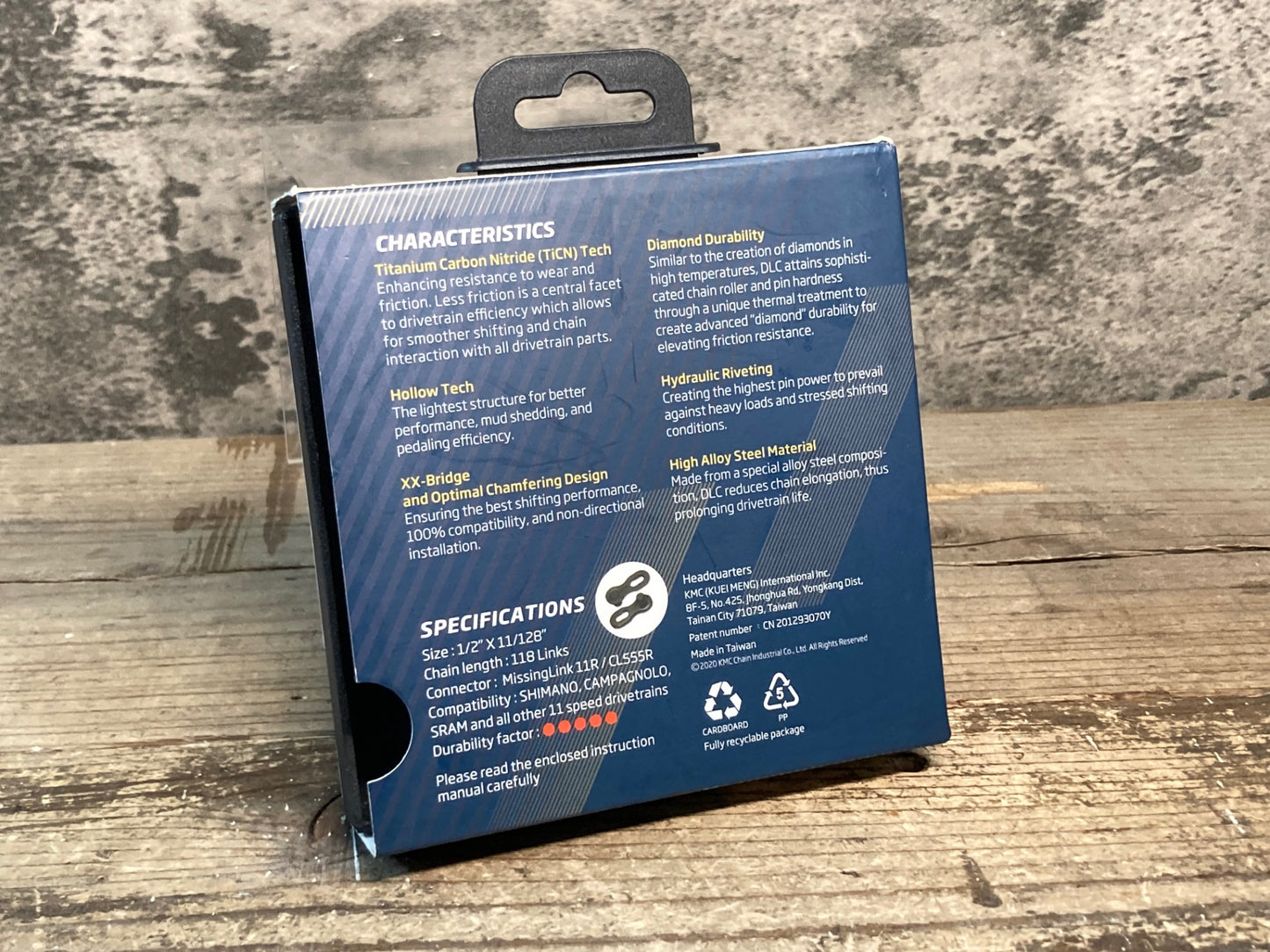 IR667 KMC DLC11 チェーン 11S 118L  黒 チェレステ ミッシングリンク