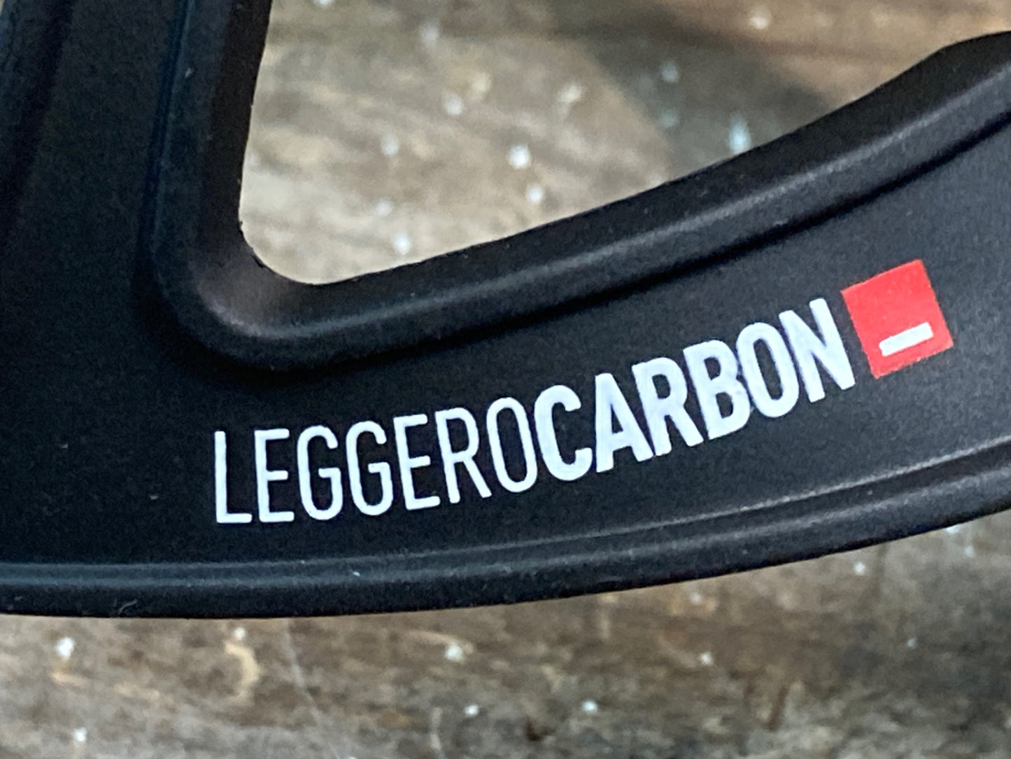 IN709 エリート ELITE LEGGERO CARBON ボトルケージ 黒 2個セット