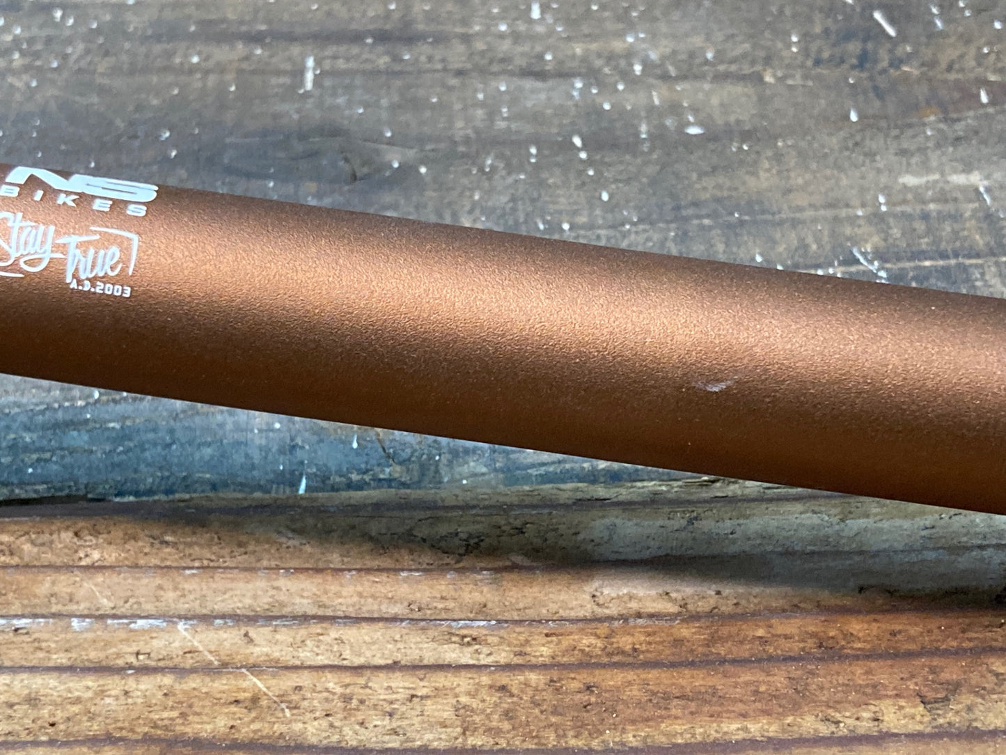 IN813 NS Bikes license bars フラットバーハンドル 茶 金 Φ31.8 820mm