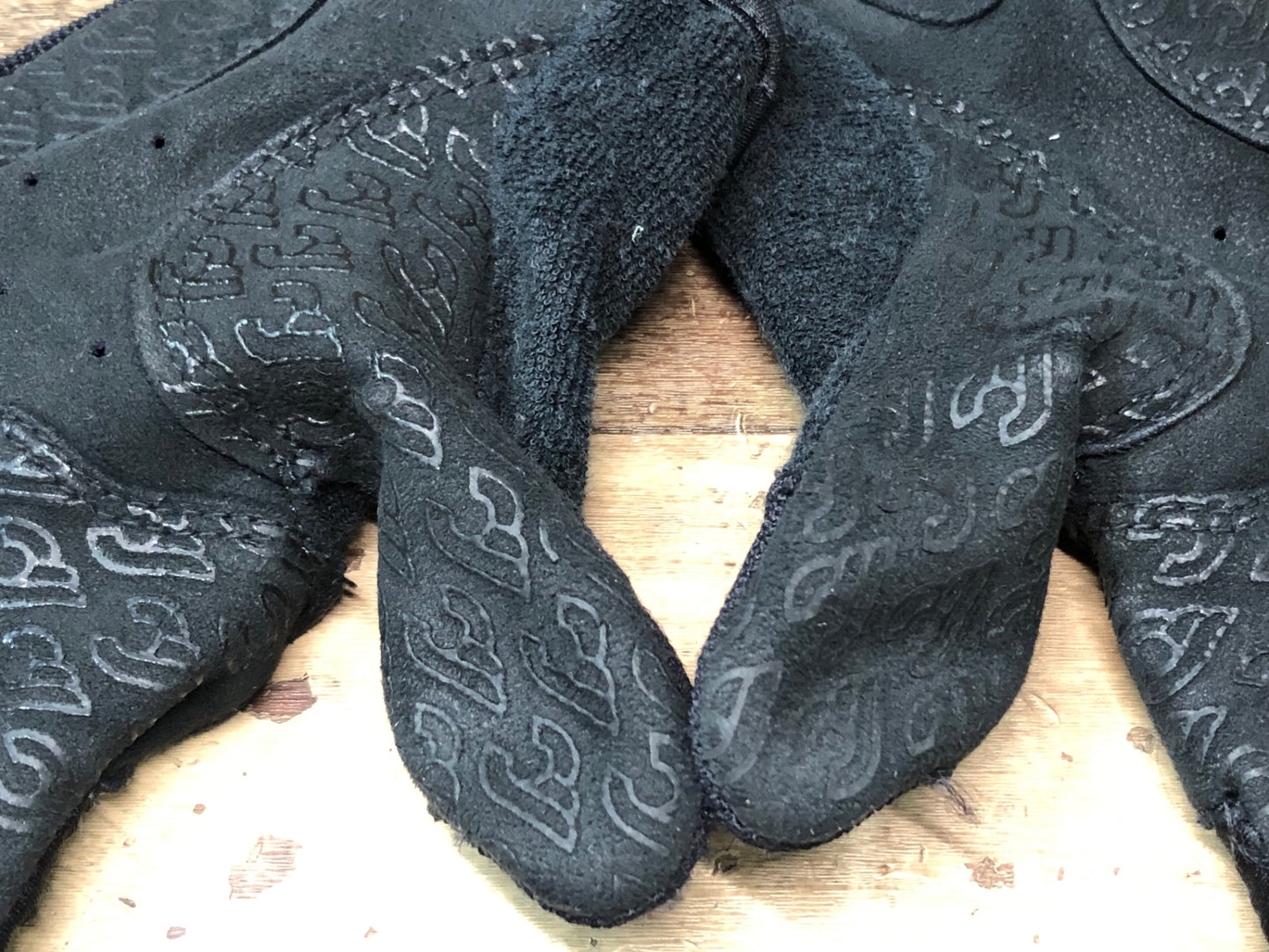 IN381 ジロ GIRO 長指 サイクルグローブ 黒 M