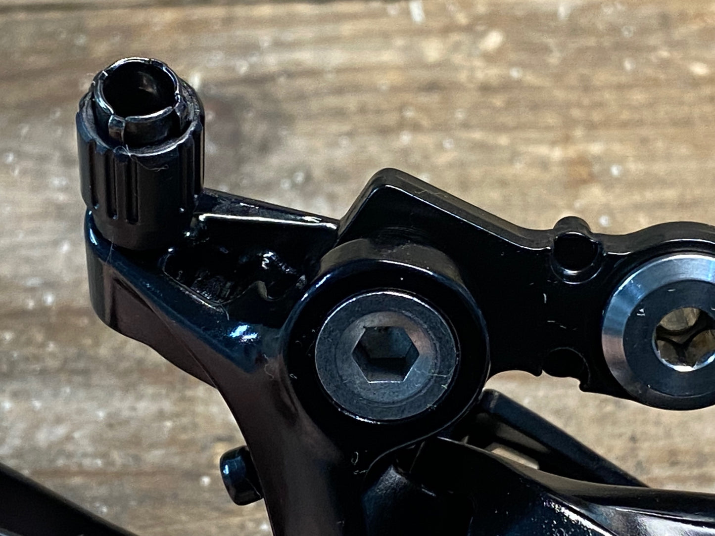 IR373 シマノ SHIMANO 105 RD-R7000 リアディレイラー SS 黒