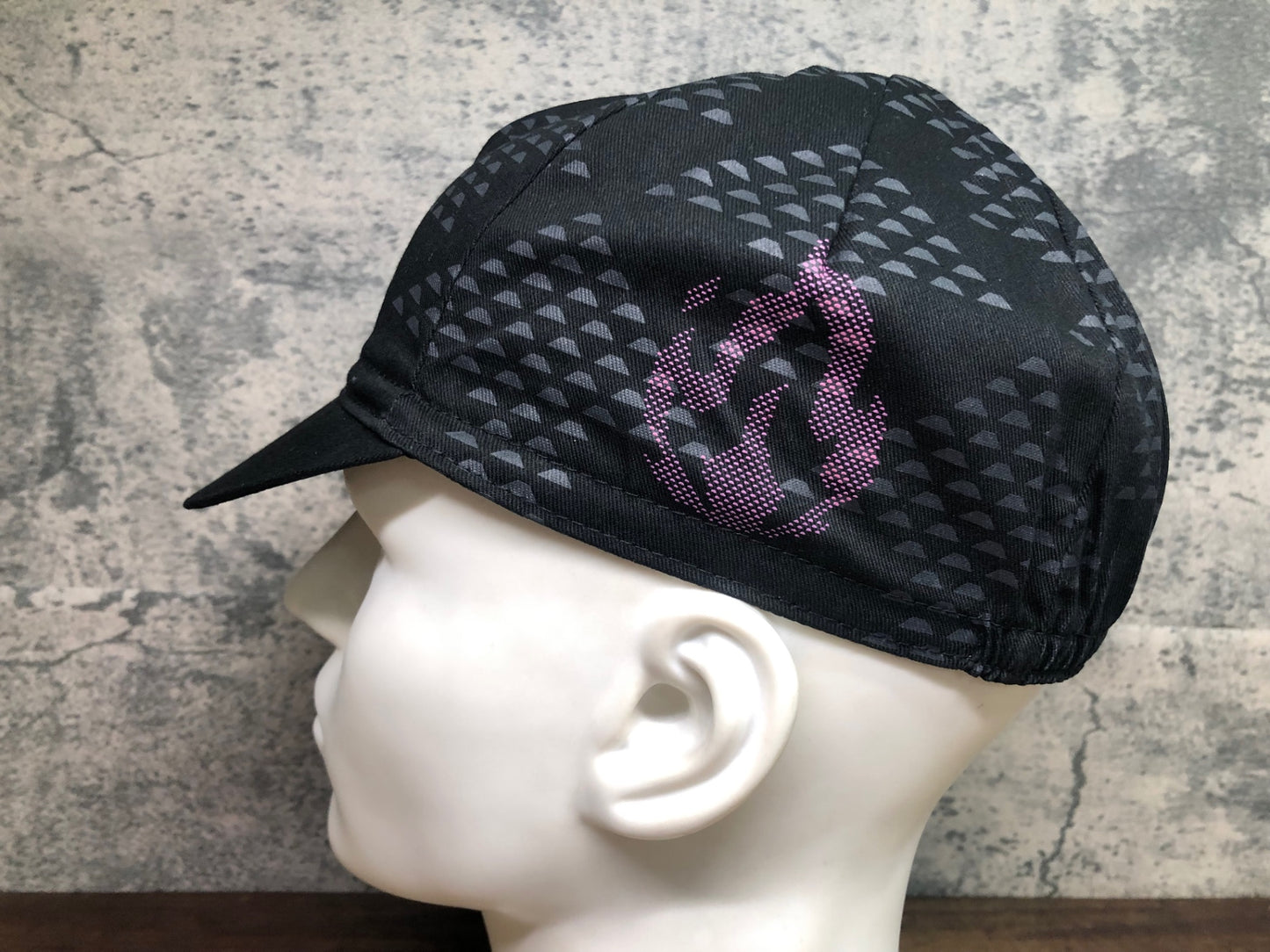 IT256 ラファ Rapha A DAY IN NELL CAP サイクルキャップ 黒 ピンク ONE SIZE