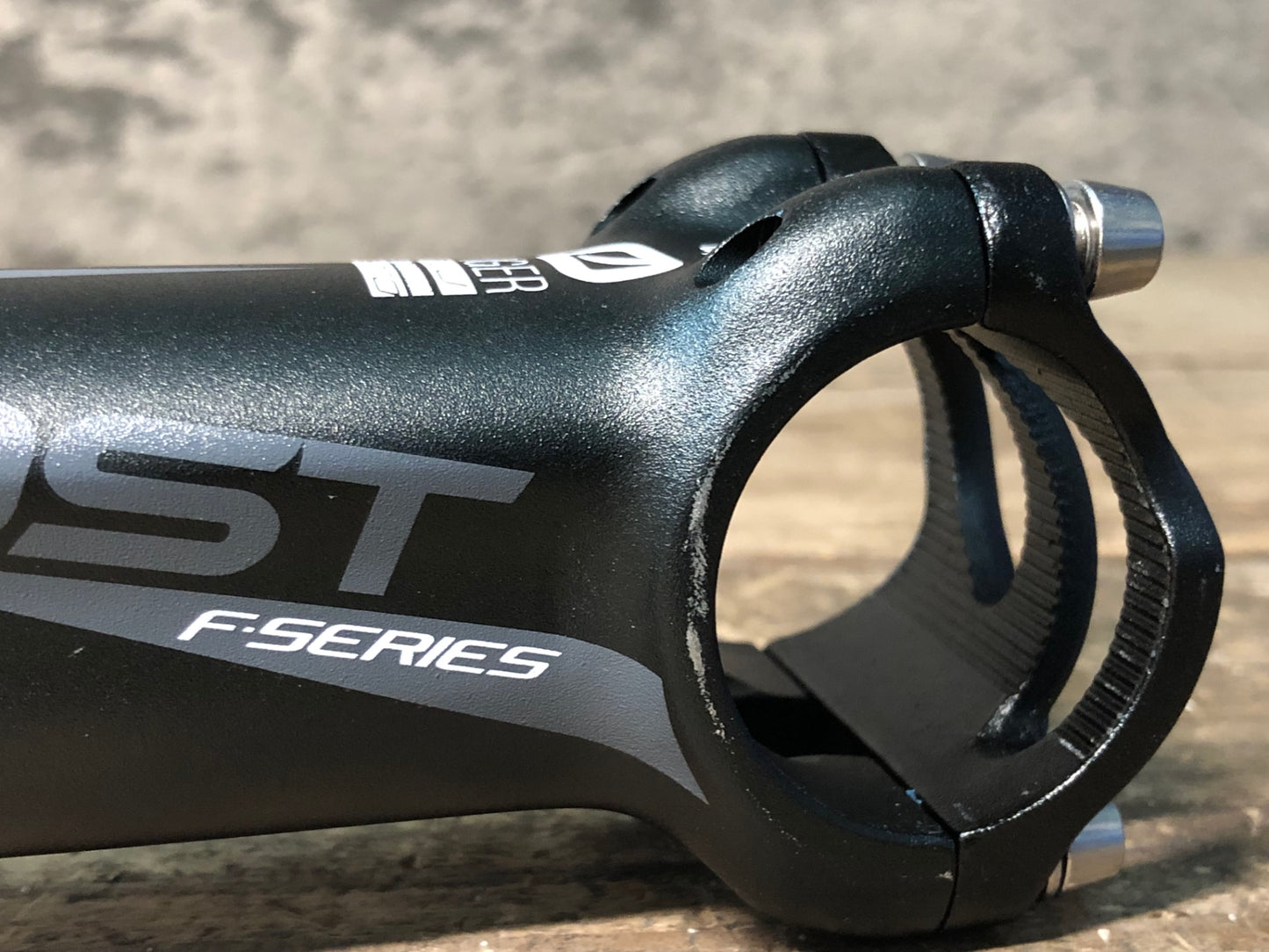 IZ728 モスト MOST TIGER ALU AERO アルミステム 黒 Φ31.8 OS 110mm 8° 臼欠品