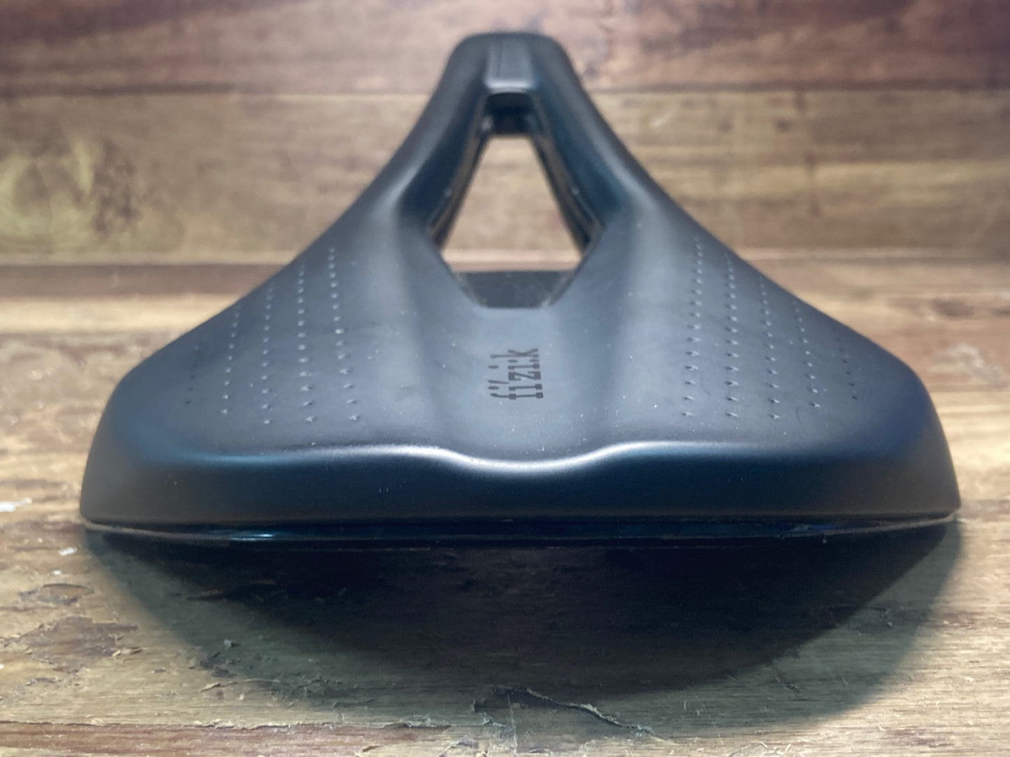 IF667 フィジーク fizik ヴェント アルゴ VENTO ARGO R1 サドル カーボンレール 150mm