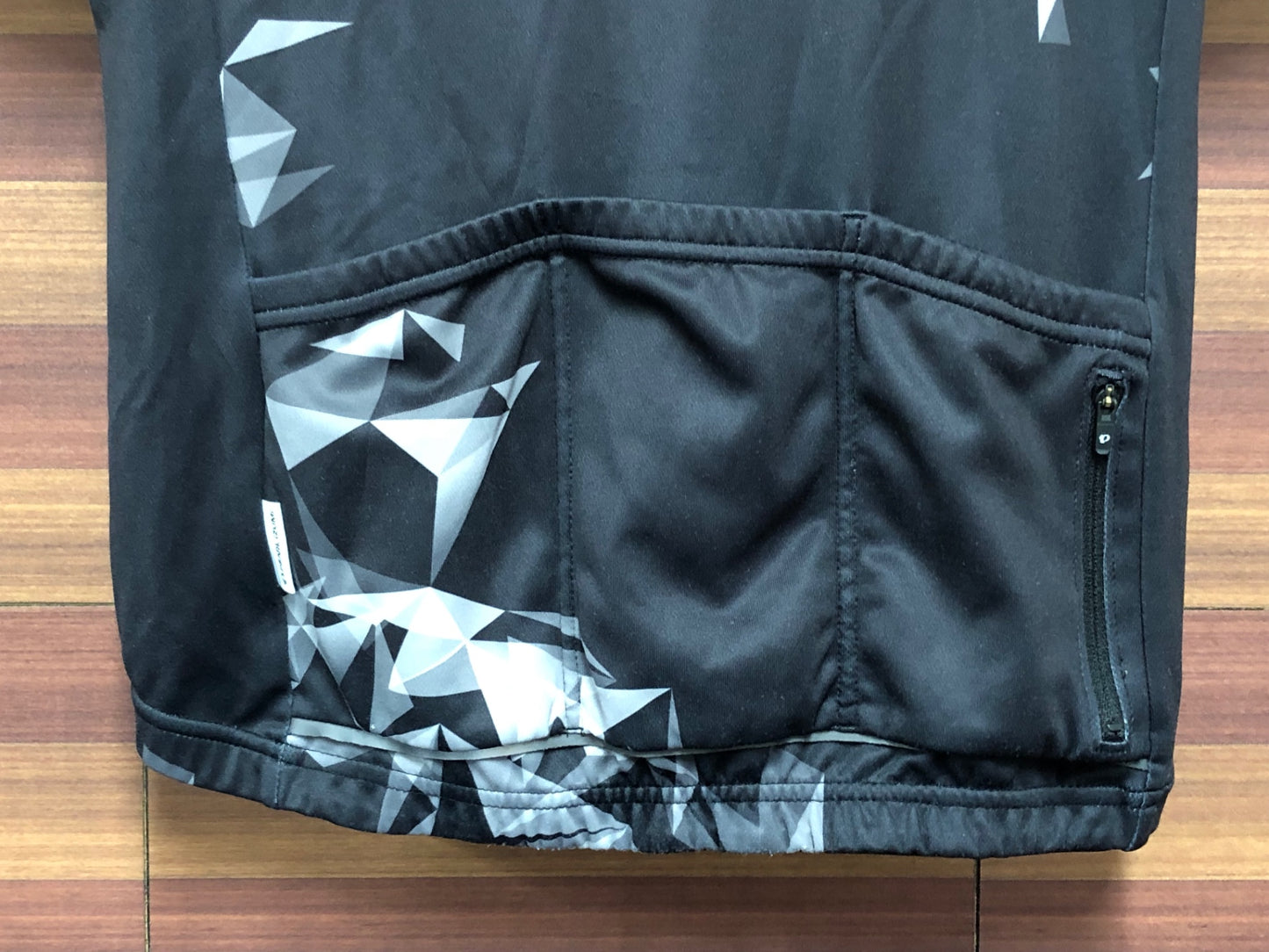 IP751 パールイズミ PEARL iZUMi 半袖サイクルジャージ 黒白 L